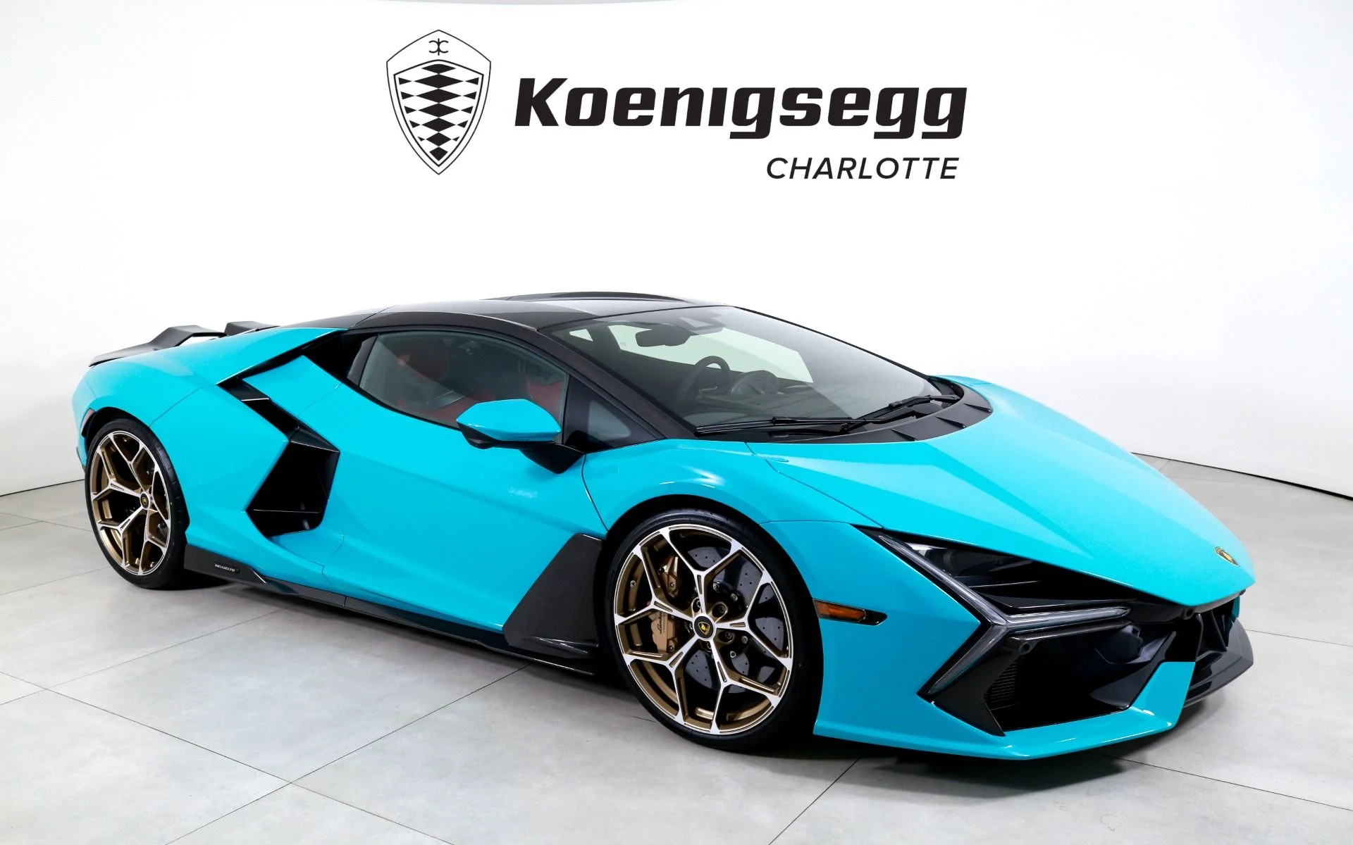 mph000_1792975738_Used_2025_Lamborghini_Revuelto_1783438153_6cc840a1ec