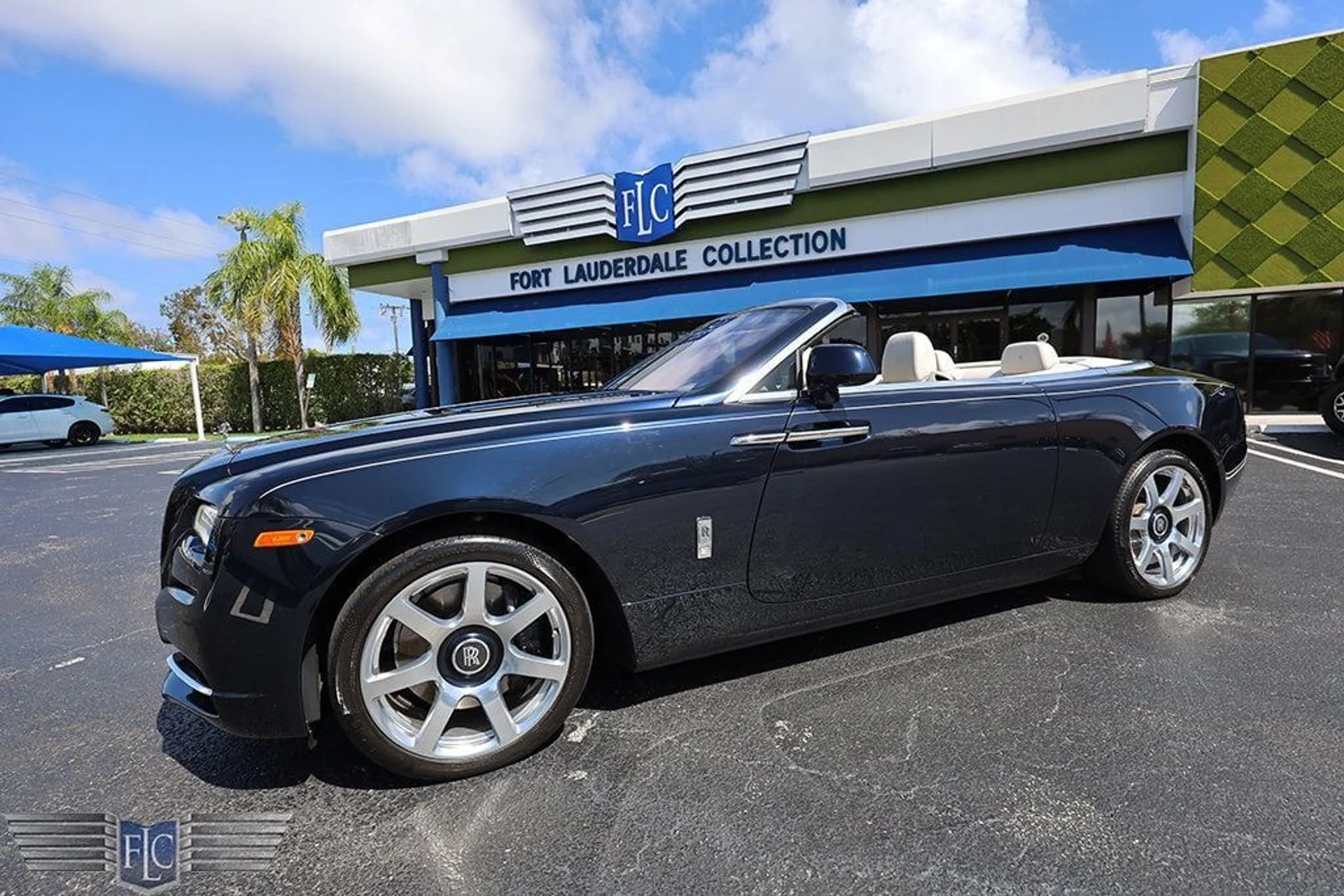 mph000_1793650872_used_2016_rolls_royce_dawn_2drconvertible_6305_22995256_1_1024_310a6e99ea