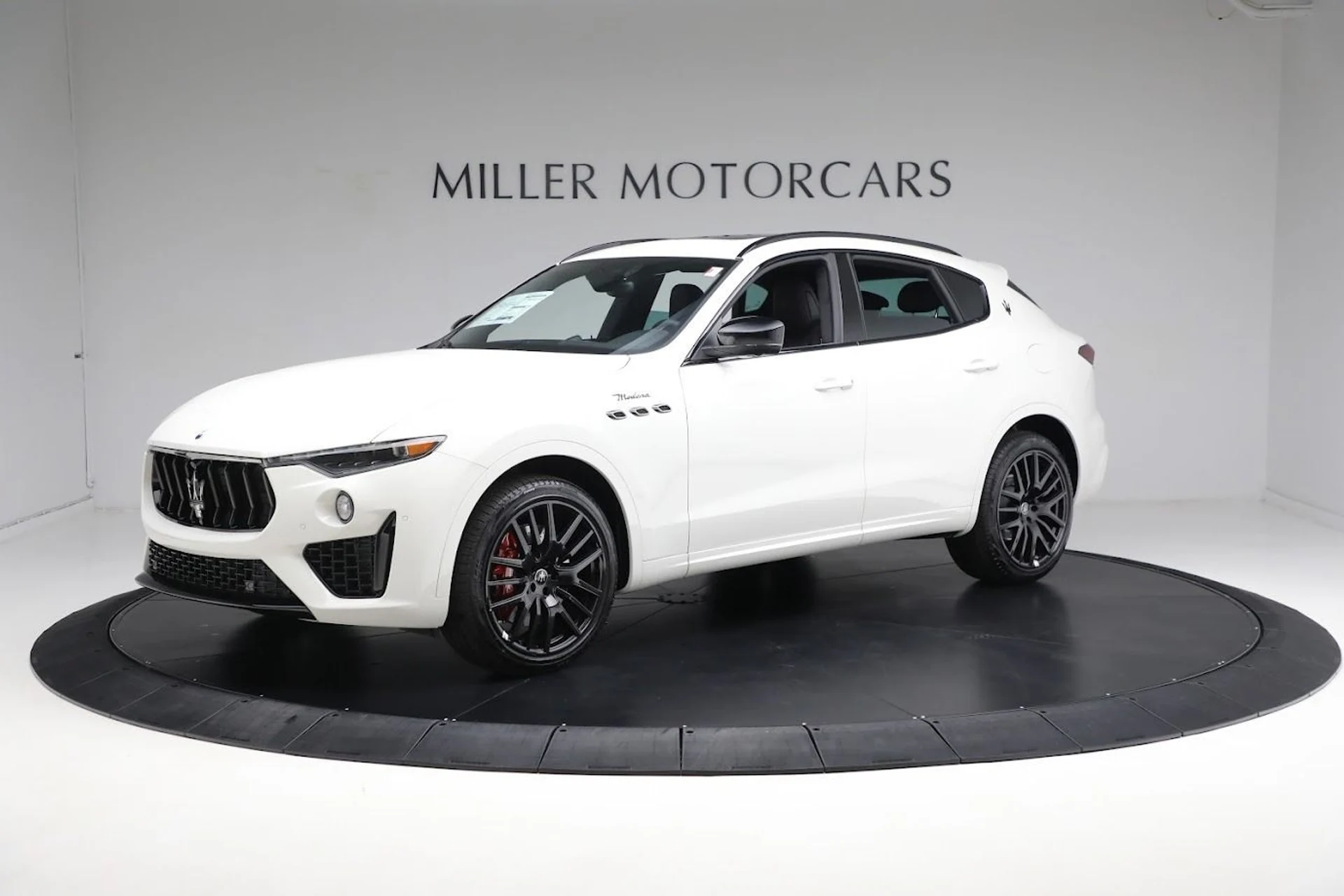 mph000_1807236484_New_2024_Maserati_Levante_Modena_Ultima_3cc588d928