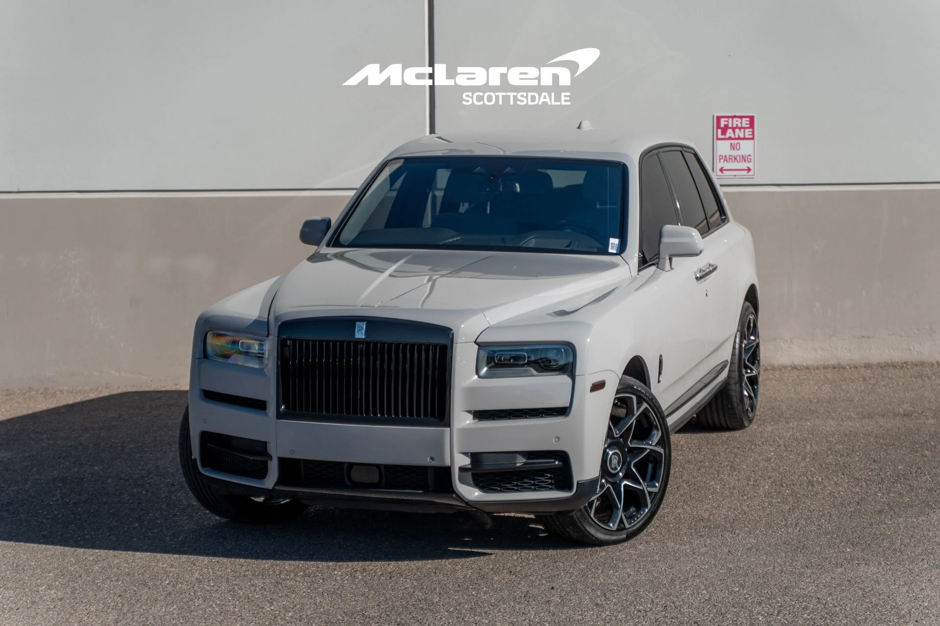 mph000_1818805288_Used_2023_Rolls_Royce_CULLINAN_1773856407_a744f92f52