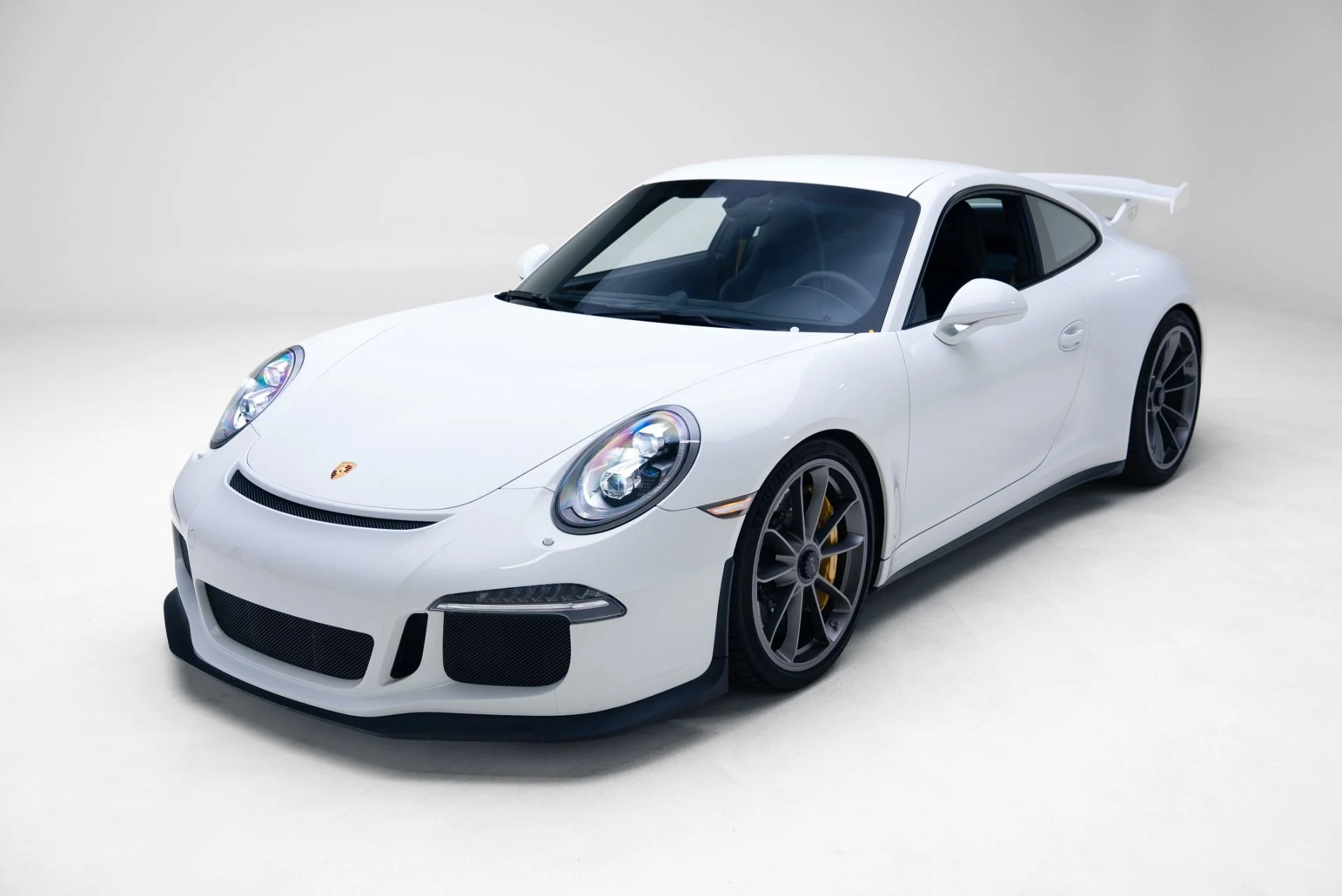 mph000_1865965875_Used_2014_Porsche_911_GT_3_1767824099_ac437fa511