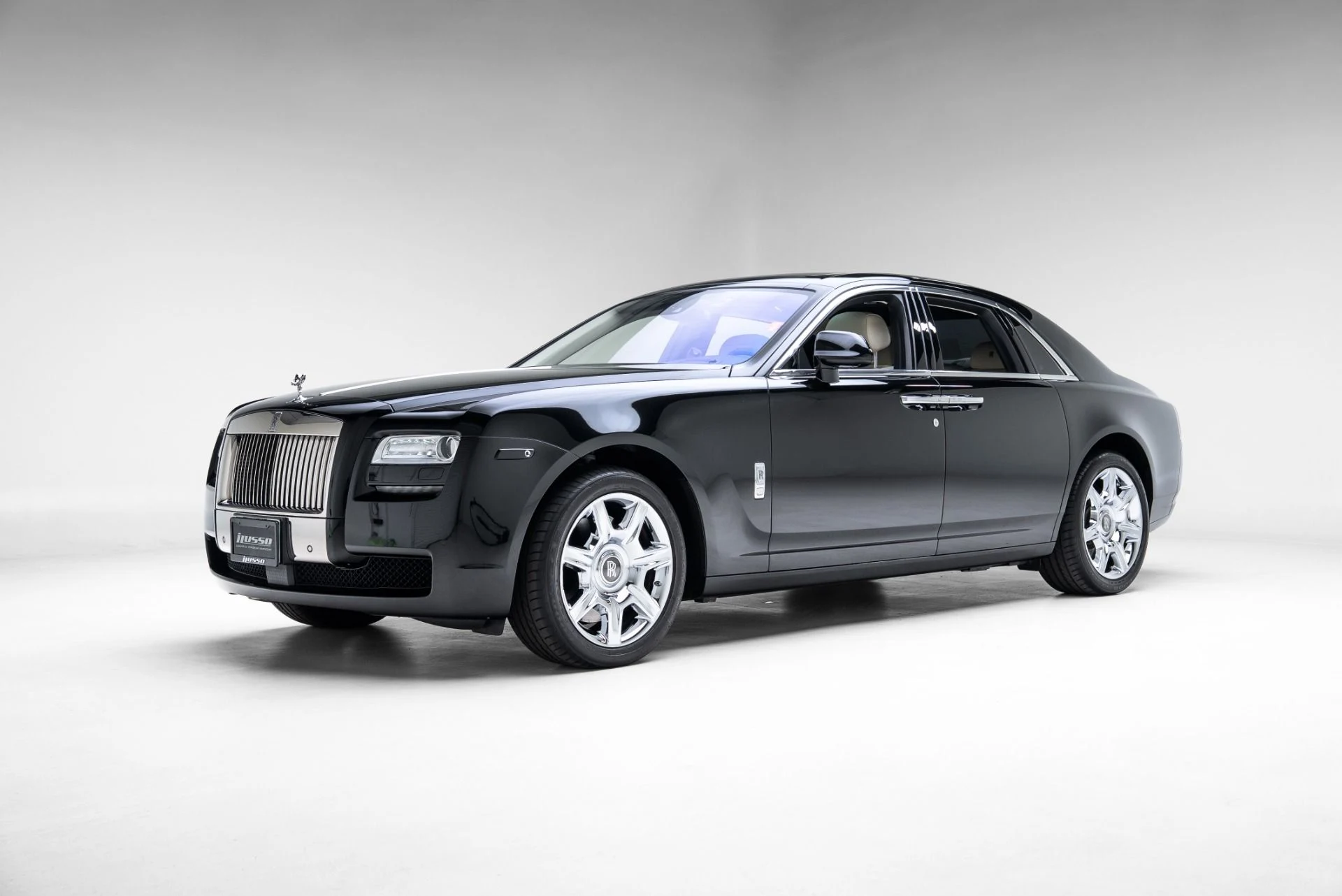 mph000_1870850533_Used_2012_Rolls_Royce_Ghost_1774974787_15ac46f80c