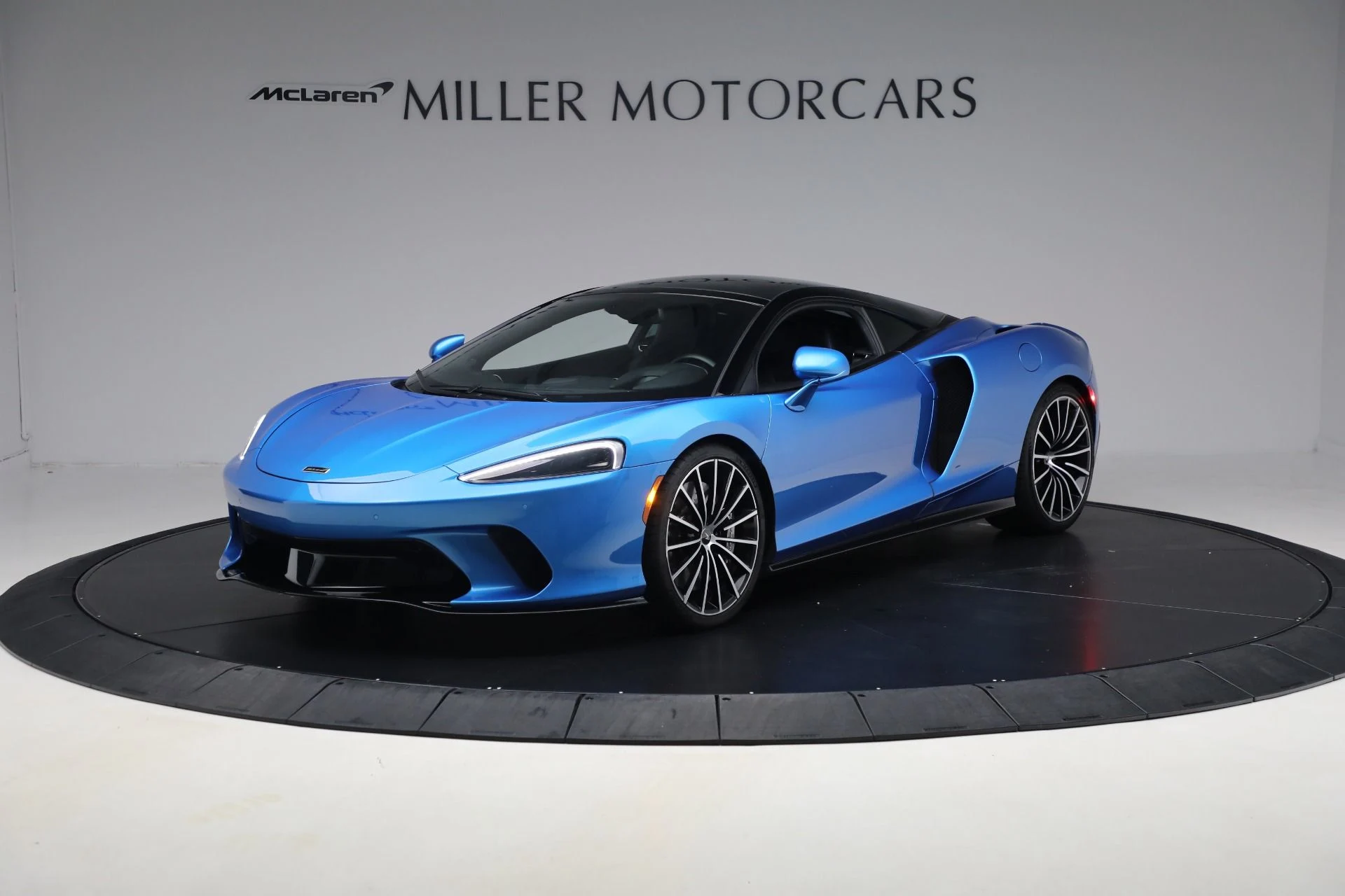 mph000_1878022733_Used_2021_Mc_Laren_GT_f75de92c60