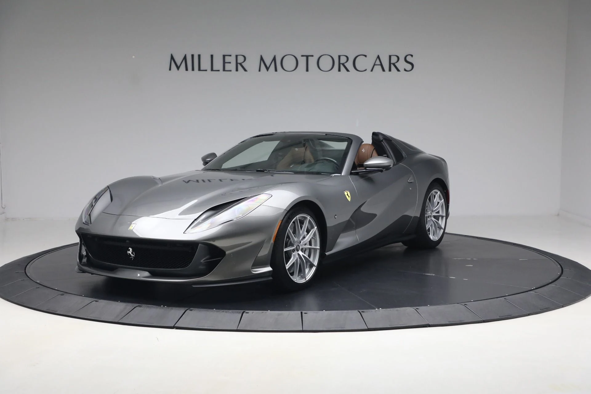 mph000_1878775718_Used_2021_Ferrari_812_GTS_1781727053_704818ab91