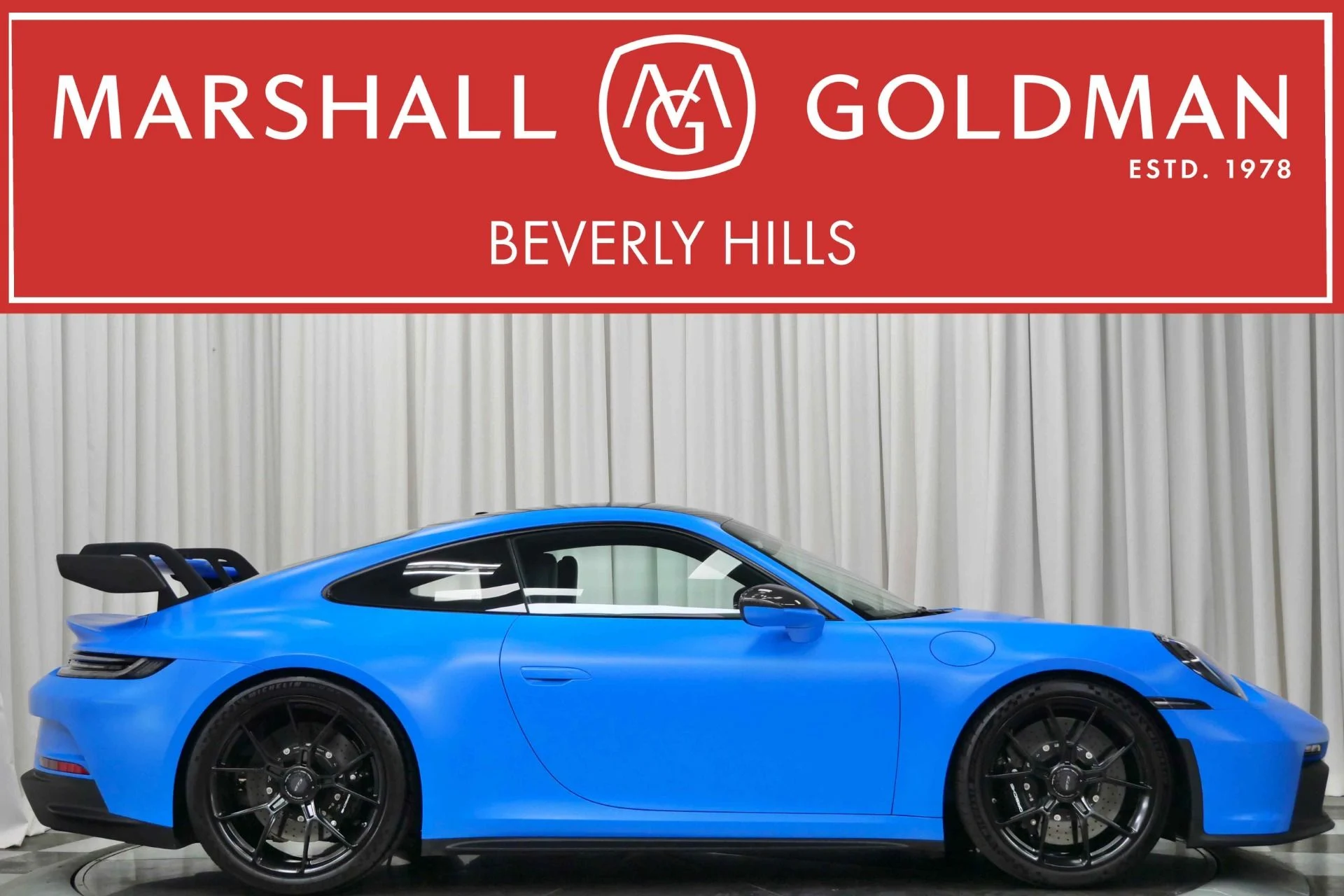 mph000_1879616914_Used_2022_Porsche_911_GT_3_1760037912_03ee02229a