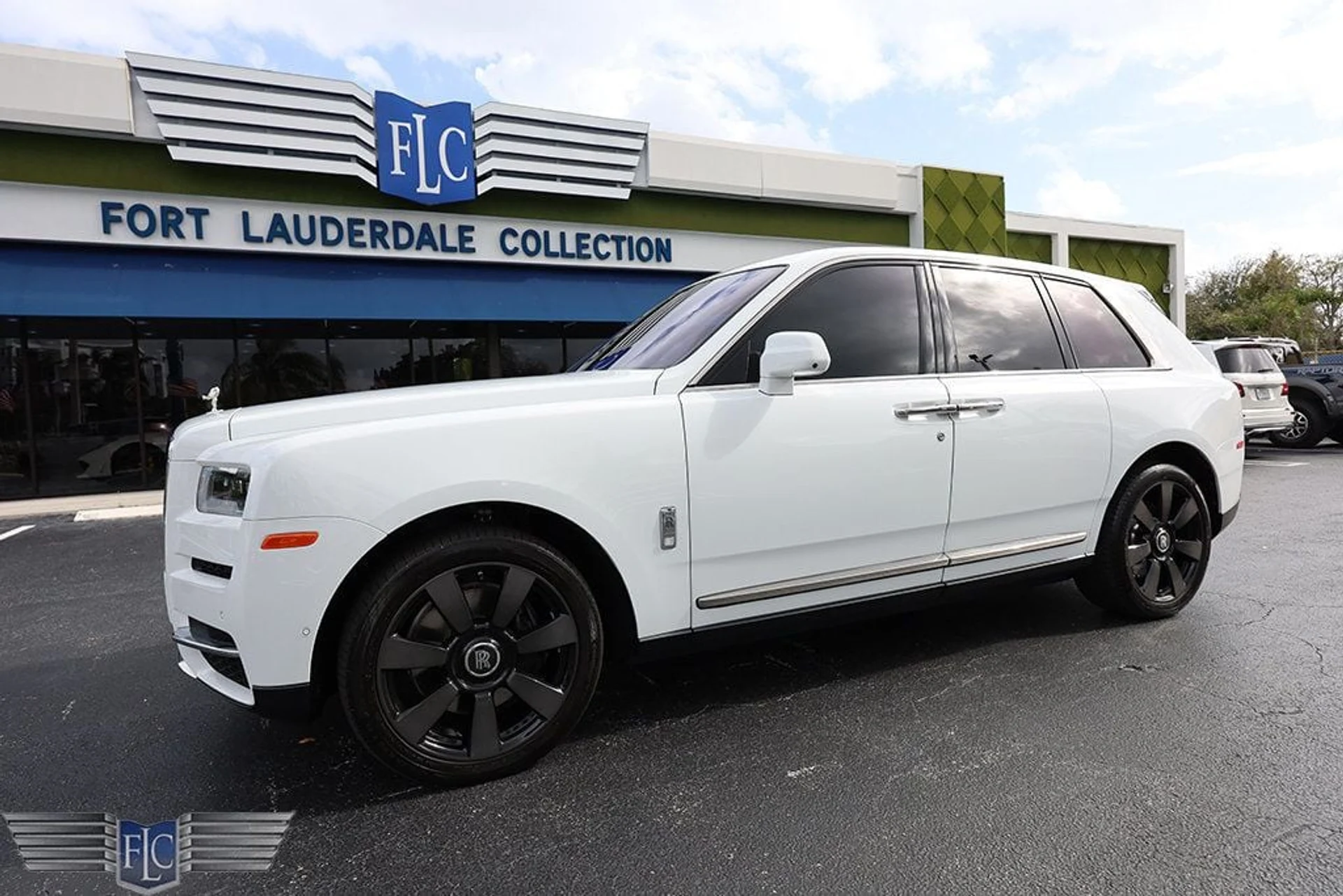 mph000_1900615804_used_2019_rolls_royce_cullinan_sportutility_6305_22963693_1_1024_e7ffcb6c04