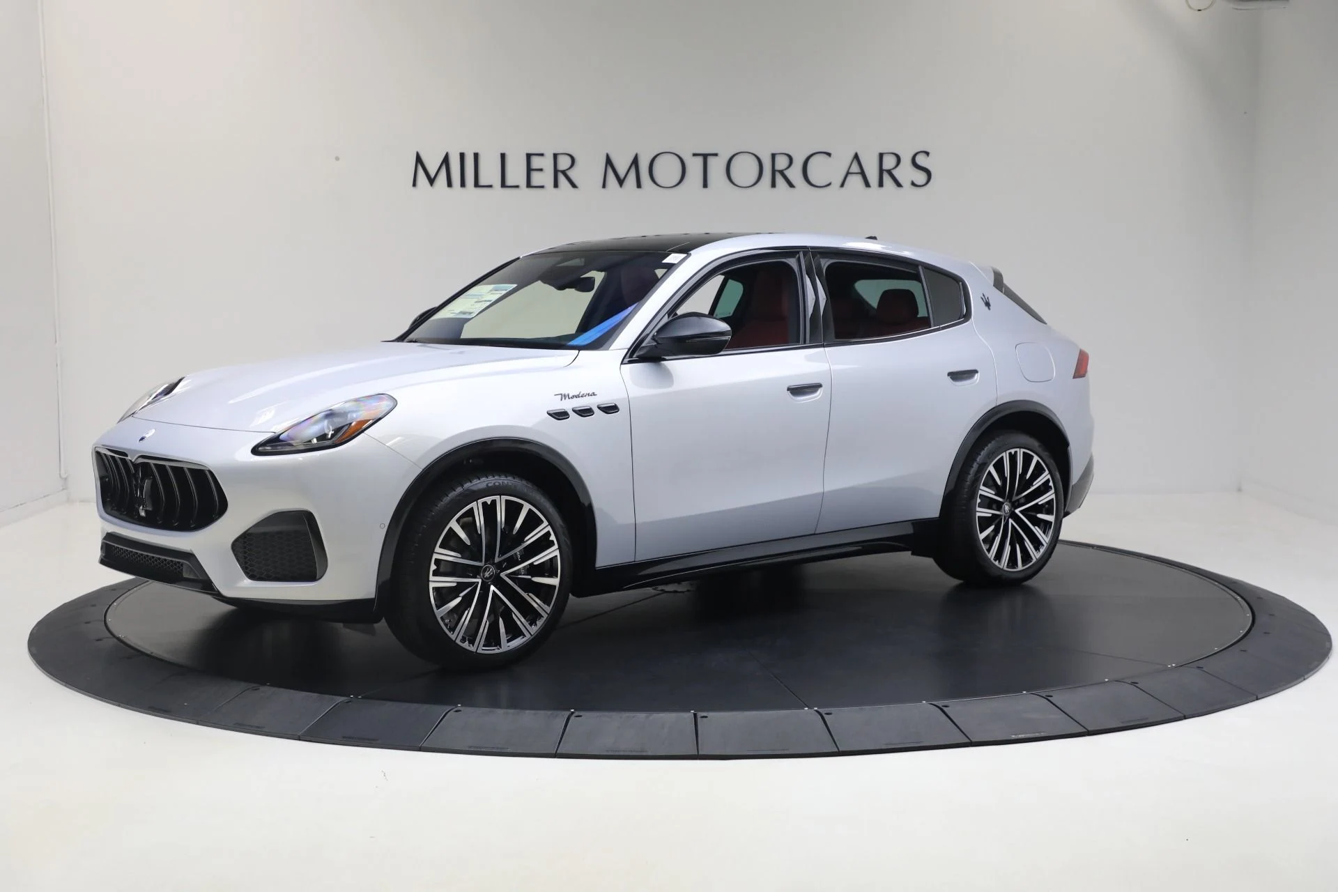 mph000_1906459865_New_2025_Maserati_Grecale_Modena_1759768346_a6bb7353b2