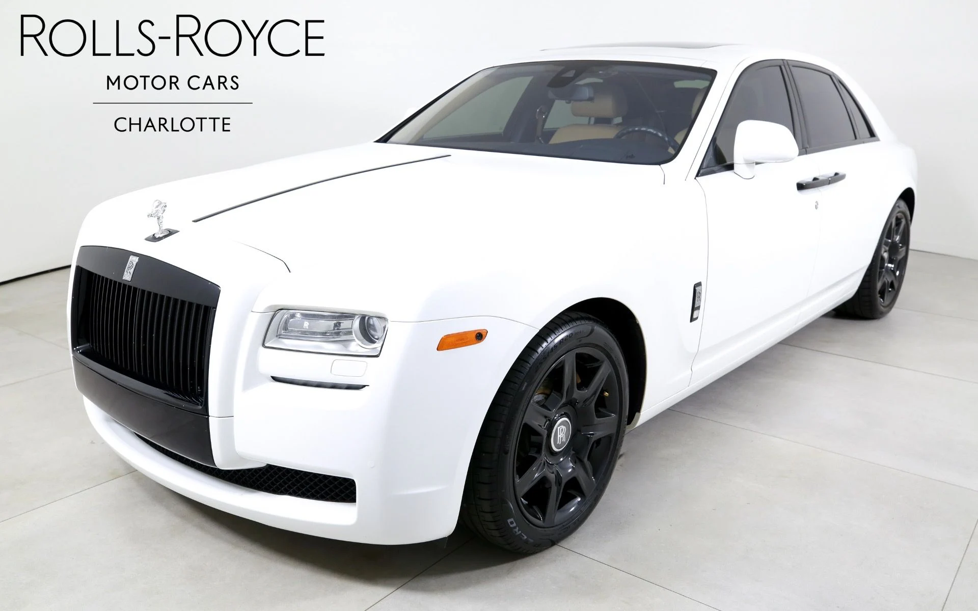 mph000_1912643049_Used_2014_Rolls_Royce_Ghost_1757714584_ea11f12bb3