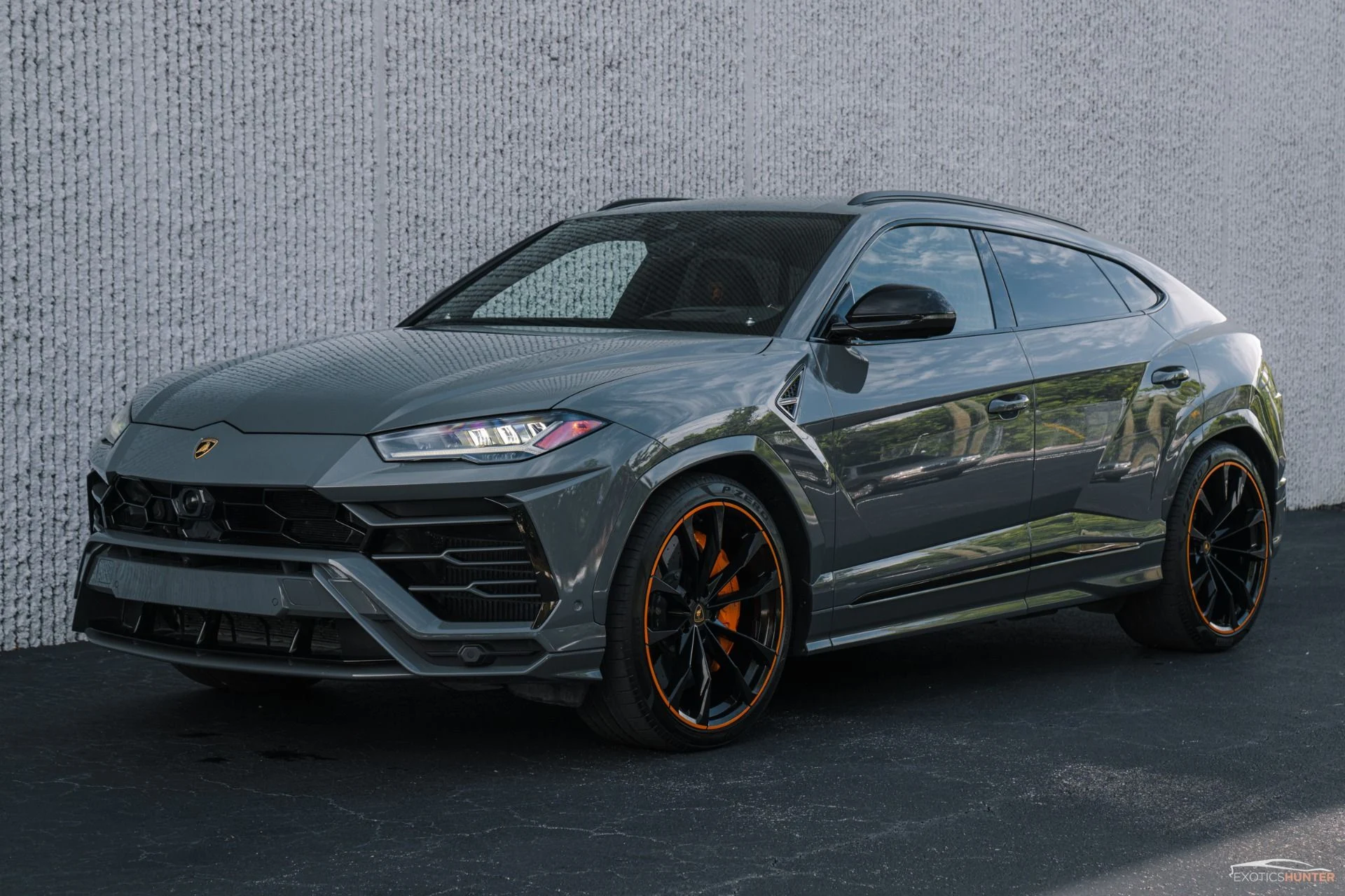 mph000_1946716313_Used_2022_Lamborghini_Urus_Grigio_Telesto_Band_Olufsen_Sound_1758233512_3dc14b23fe