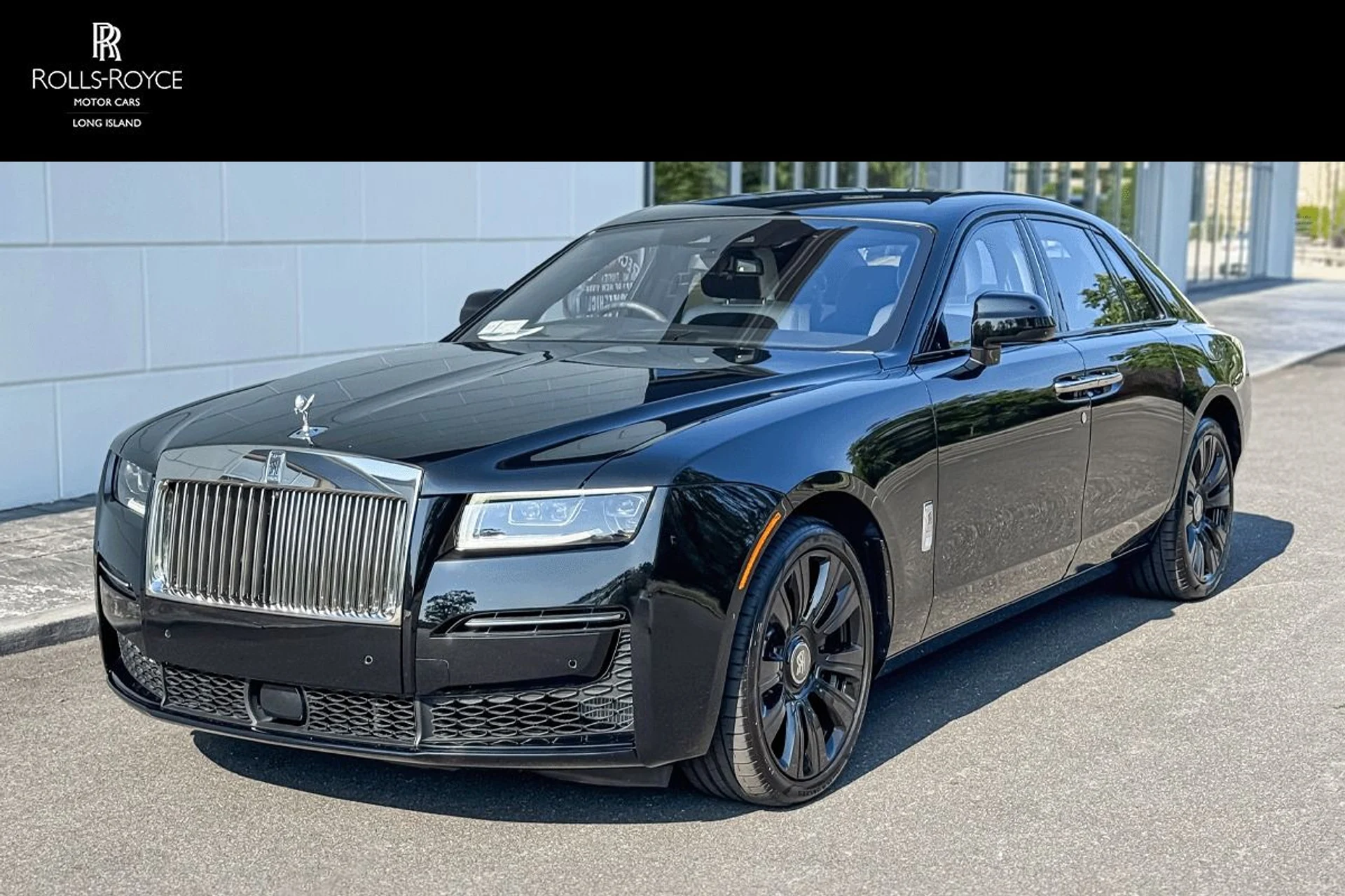 mph000_1956179019_Used_2021_Rolls_Royce_Ghost_1755072196_19eb12e678