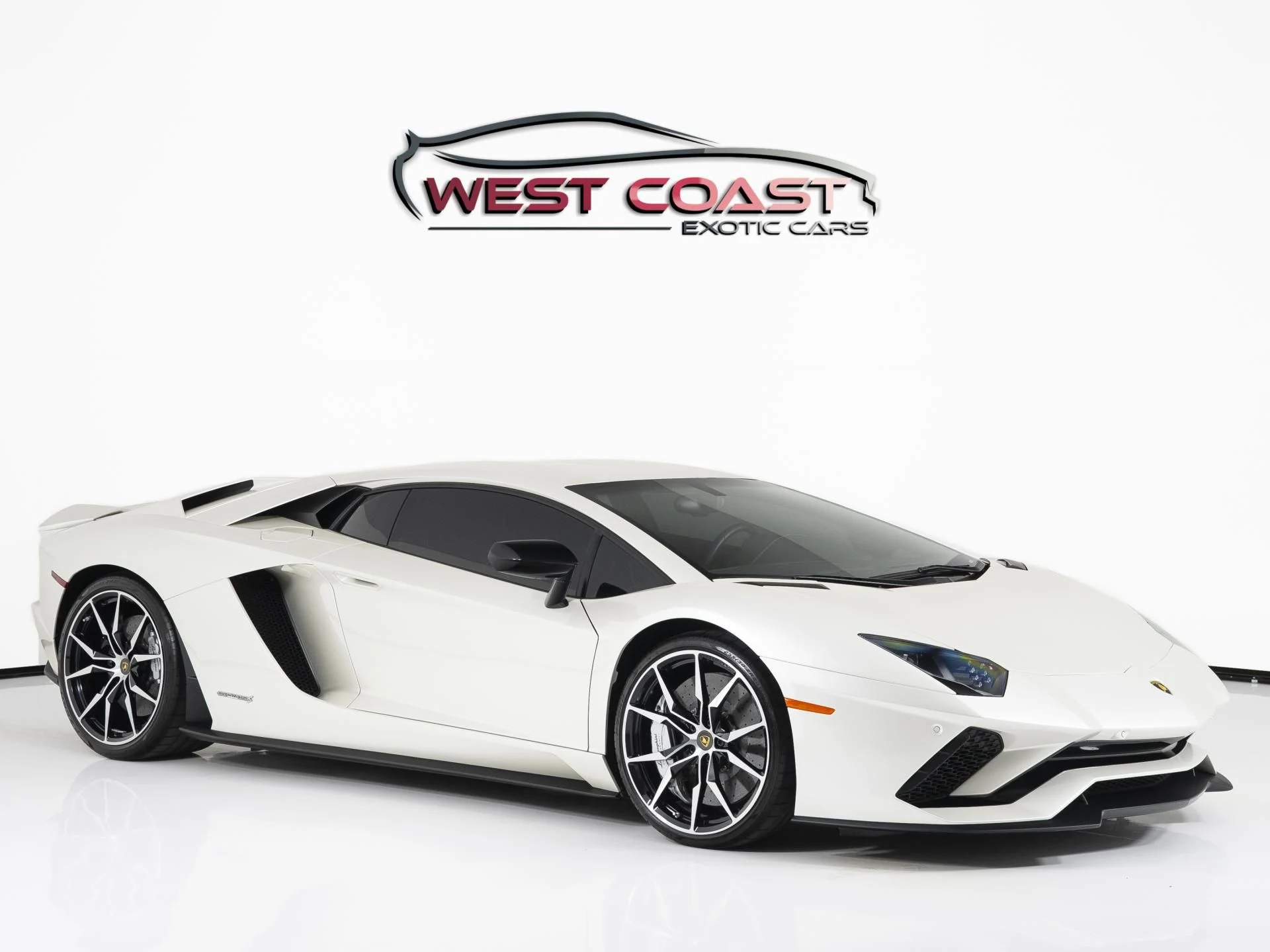 mph000_1966793795_Used_2018_Lamborghini_Aventador_LP_740_4_S_1752175674_0832fc0666