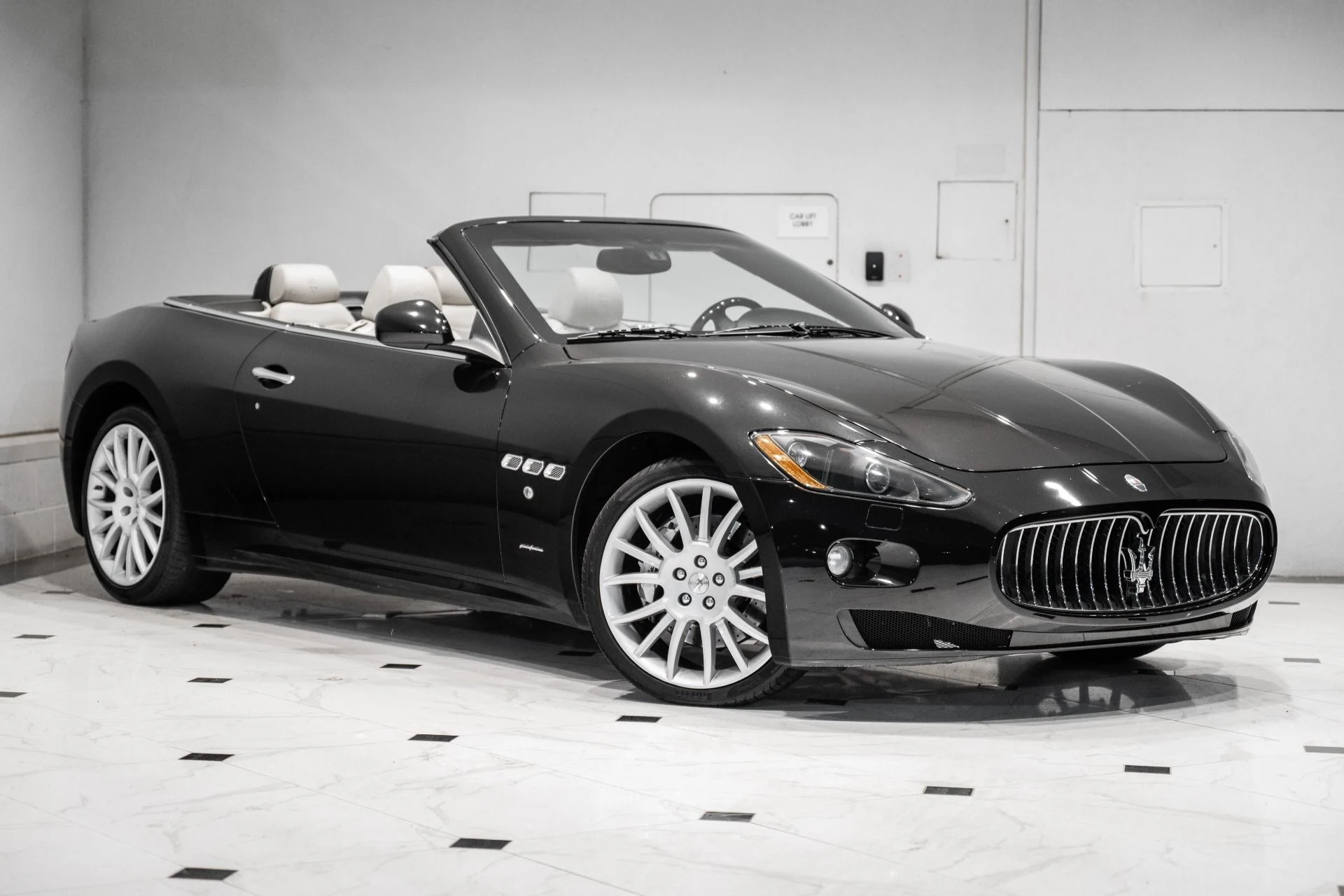 mph000_1980297990_Used_2012_Maserati_Gran_Turismo_1779160431_d790132be9