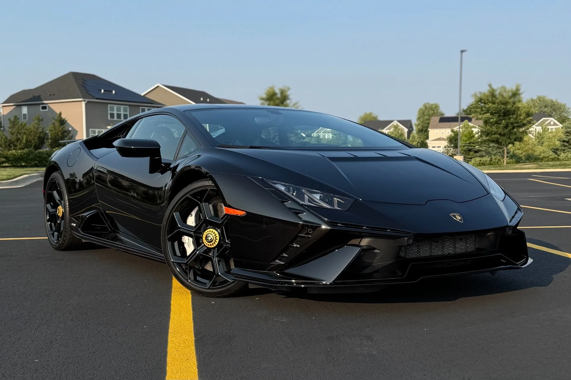 mph000_1985289765_Used_2024_Lamborghini_Huracan_Tecnica_1778280219_00052e56e7
