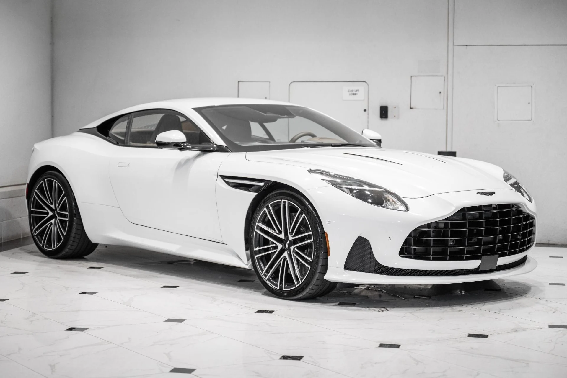 mph000_2037610249_Used_2024_Aston_Martin_DB_12_V8_COUPE_1784304834_1999f30343