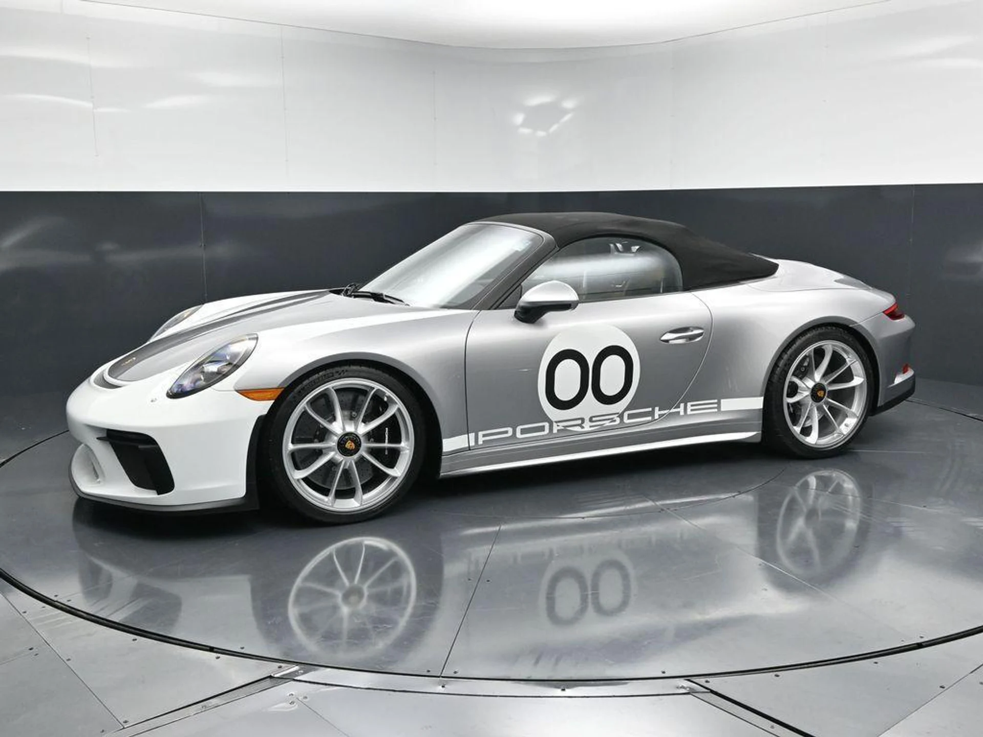 mph000_2042690880_Htq_ELVMTLM_Iwoy_RF_Tn_Bg_J2_Jz_Ph_A_03d88b3150