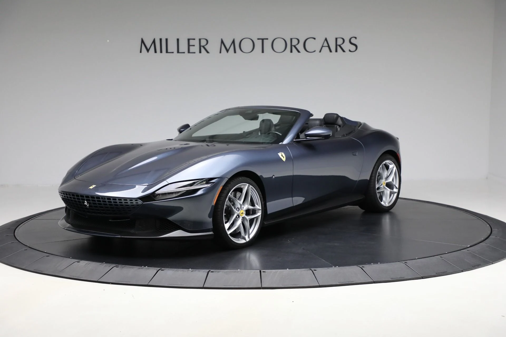 mph000_2047125778_Used_2024_Ferrari_Roma_Spider_2148947655