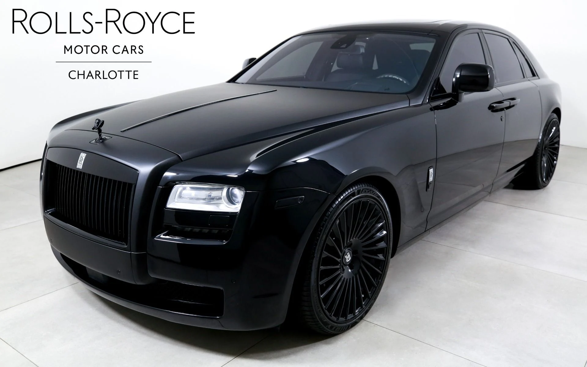 mph000_2073760053_Used_2011_Rolls_Royce_Ghost_1781189216_08760af558