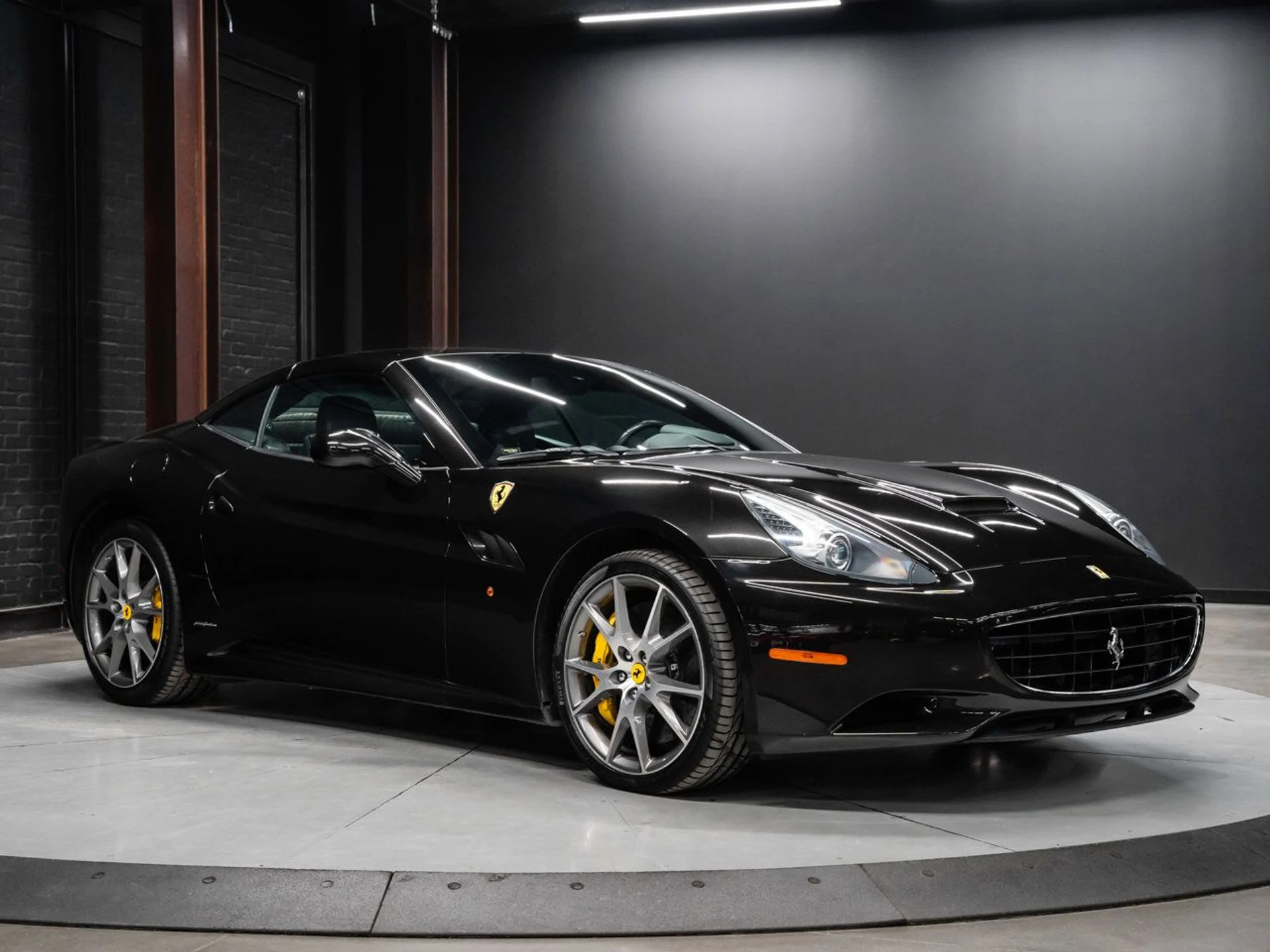 mph000_2073843645_ferrari_california_2011_bc5609cbd9