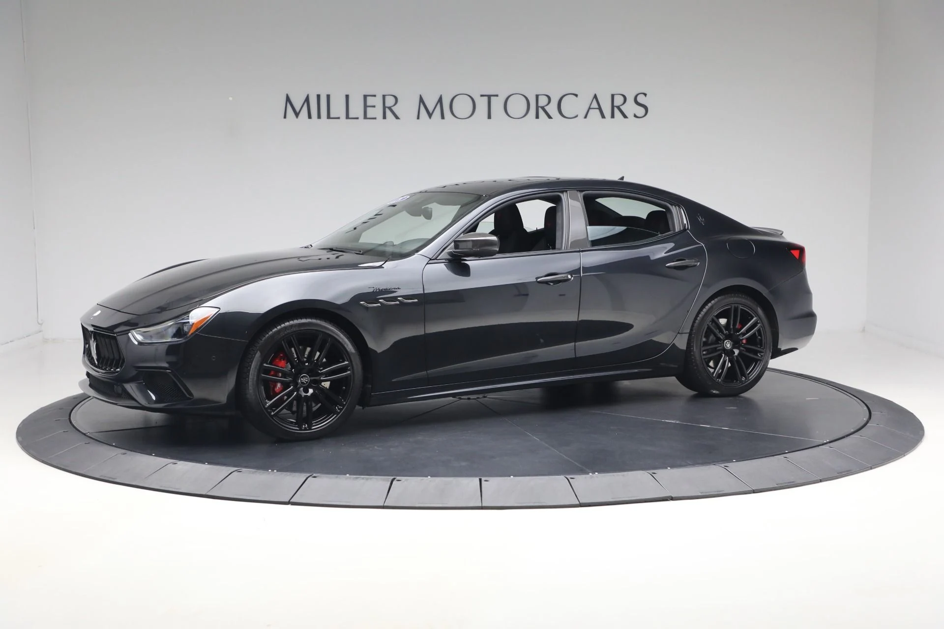 mph000_2074631530_Used_2023_Maserati_Ghibli_Modena_Q4_1784566896_0113b6cc69