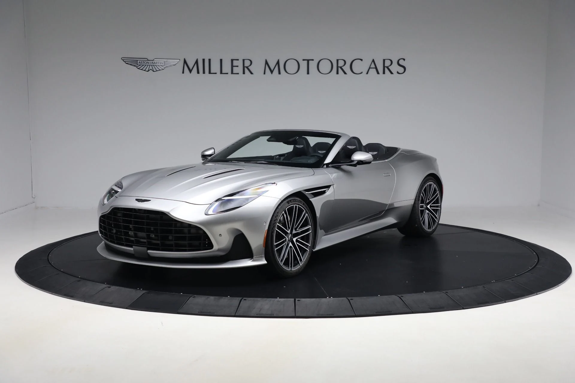 mph000_2081127116_New_2026_Aston_Martin_DB_12_Volante_1a93c187fe