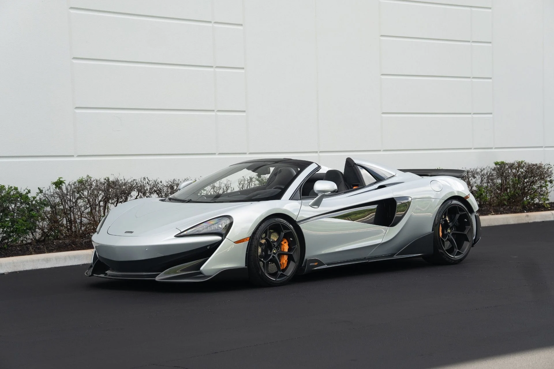 mph000_2097628447_Used_2020_Mc_Laren_600_LT_Spider_1759250261_0c5862a4fa