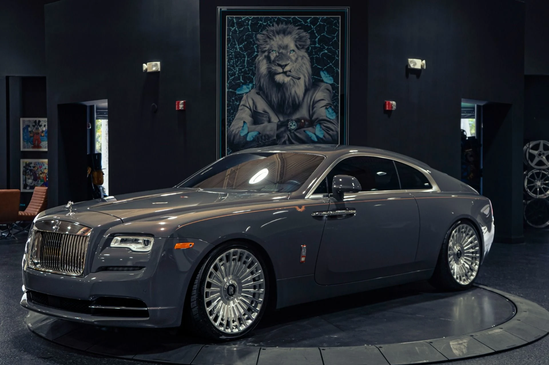 mph000_2098815412_Used_2018_Rolls_Royce_Wraith_RARE_1_of_55_Luminary_Edition_1774531595_c5b18ea451