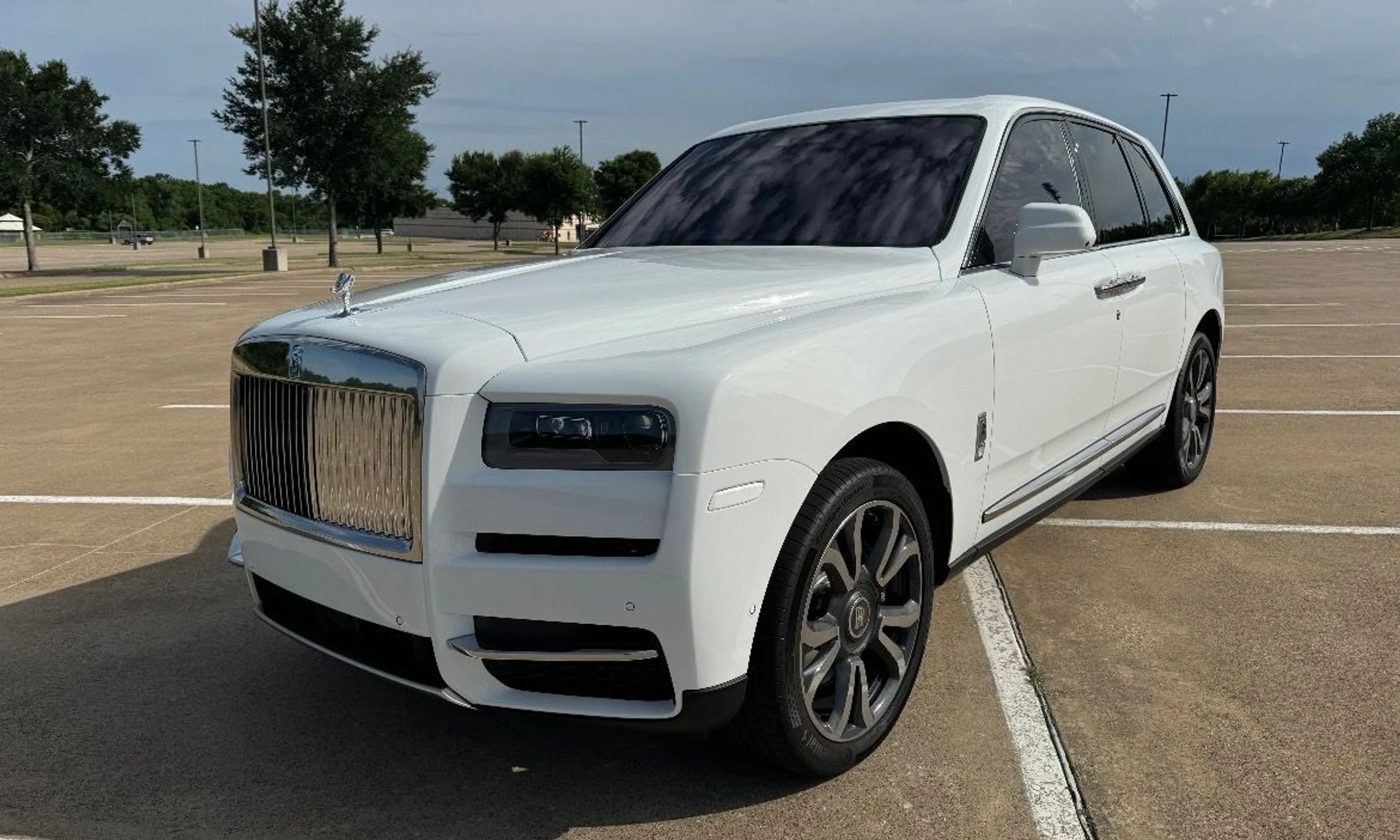 mph000_2102365440_New_2024_Rolls_Royce_Cullinan_1762902486_35b0a81c0a