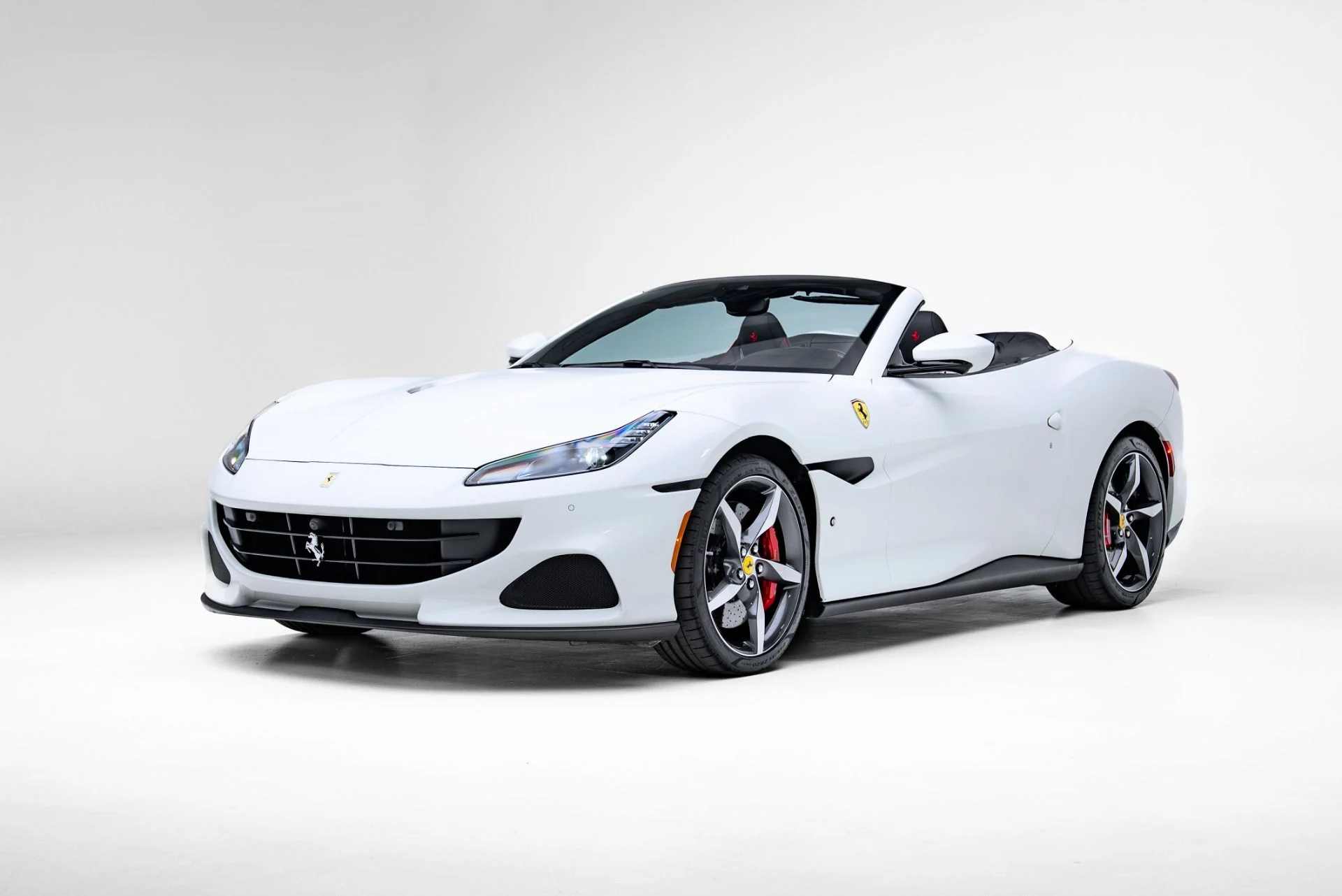 mph000_2129275731_Used_2022_Ferrari_Portofino_M_1773357506_0a190c2149