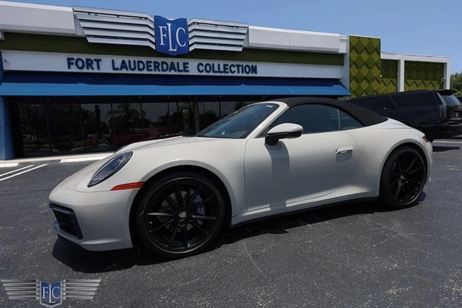 mph000_2141895999_used_2021_porsche_911_carreracabriolet_6305_23052767_5_640_ea1fb2949c