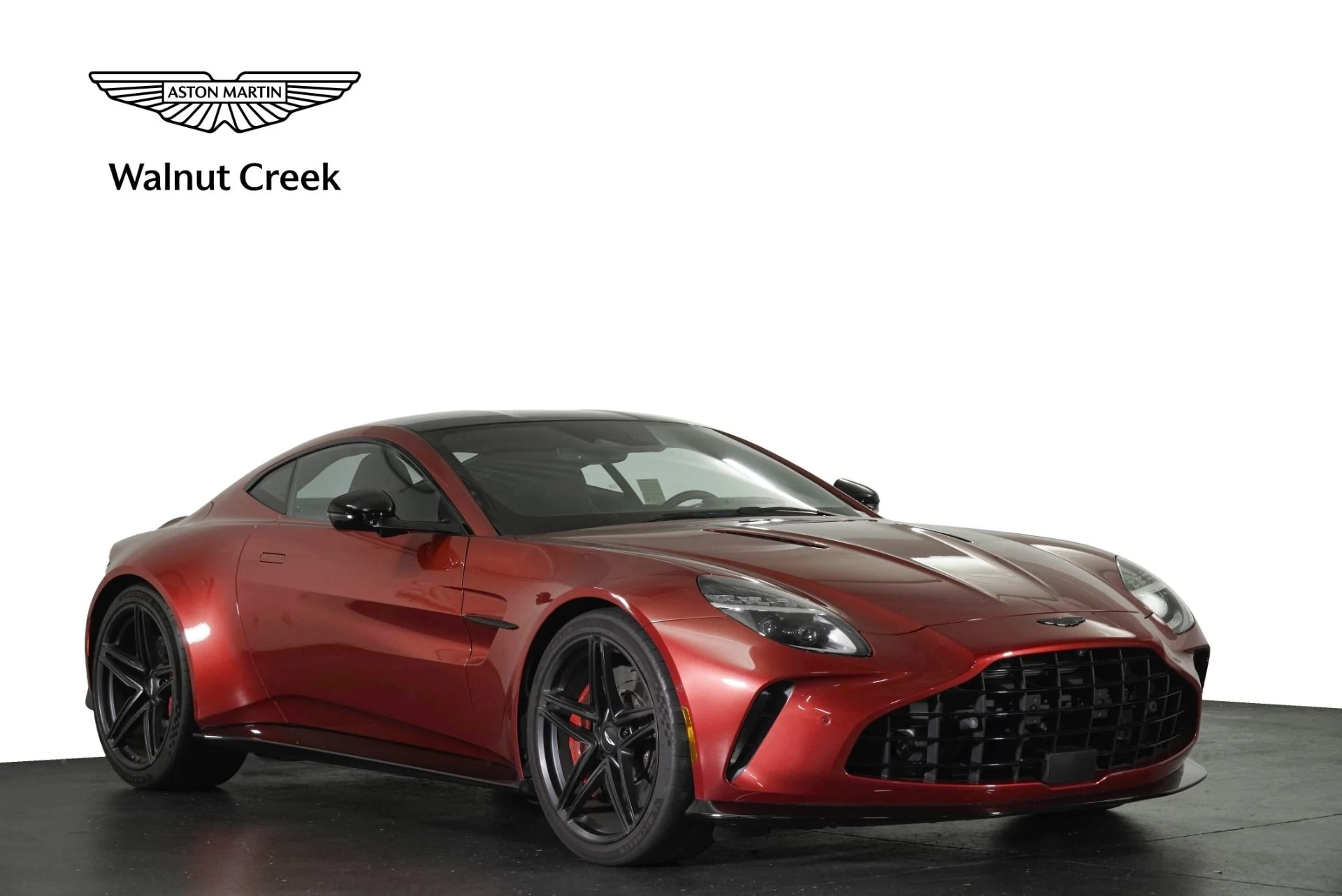 mph000_2161362233_Used_2025_Aston_Martin_Vantage_Base_1787242428_2133dbb65d