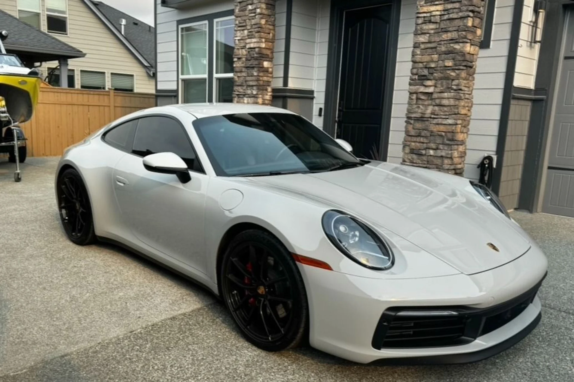 mph000_2169584947_Used_2020_Porsche_911_Carrera_S_1760113245_98bffe6c17