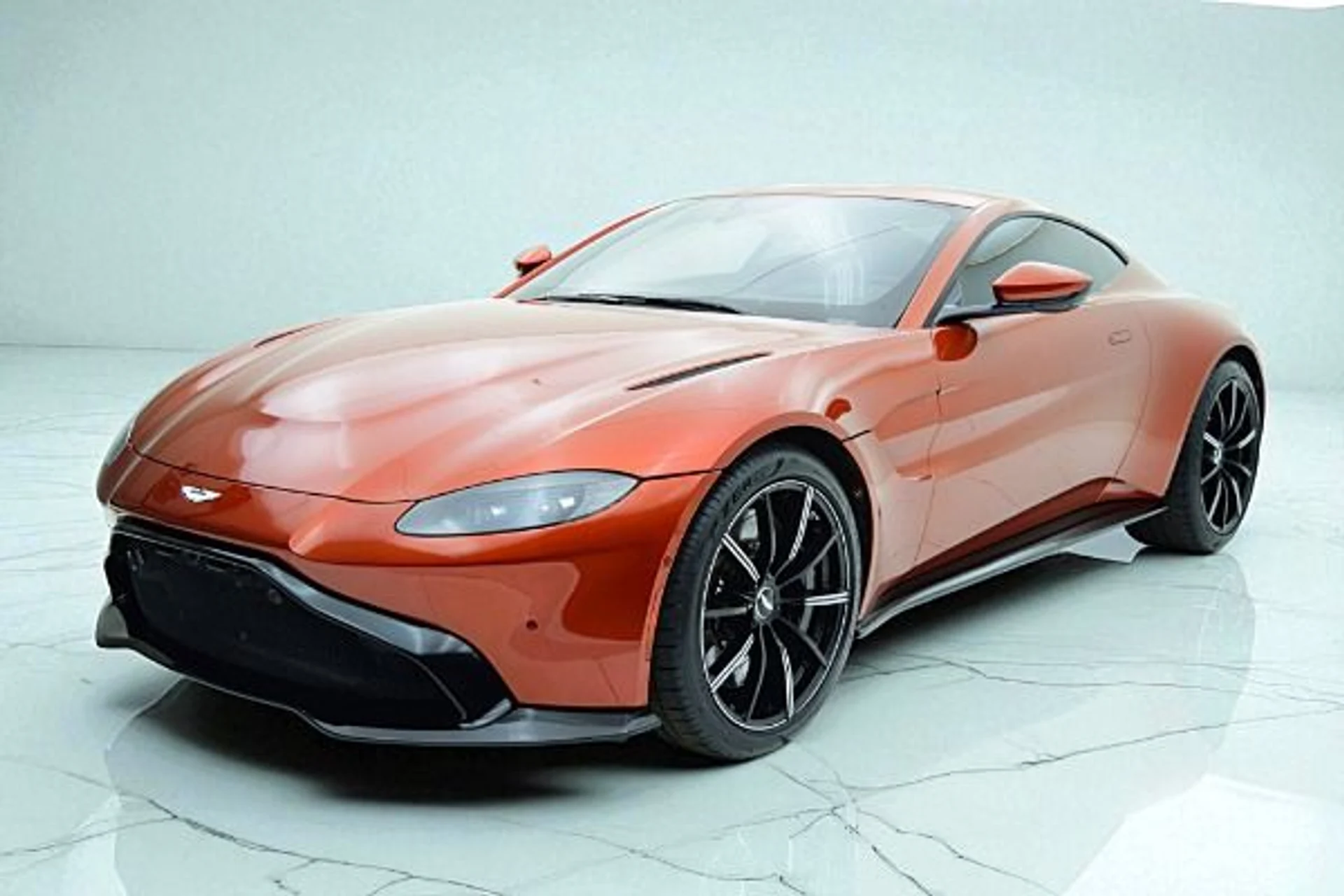 mph000_2193206138_Used_2020_Aston_Martin_Vantage_Coupe_7c3a936da1