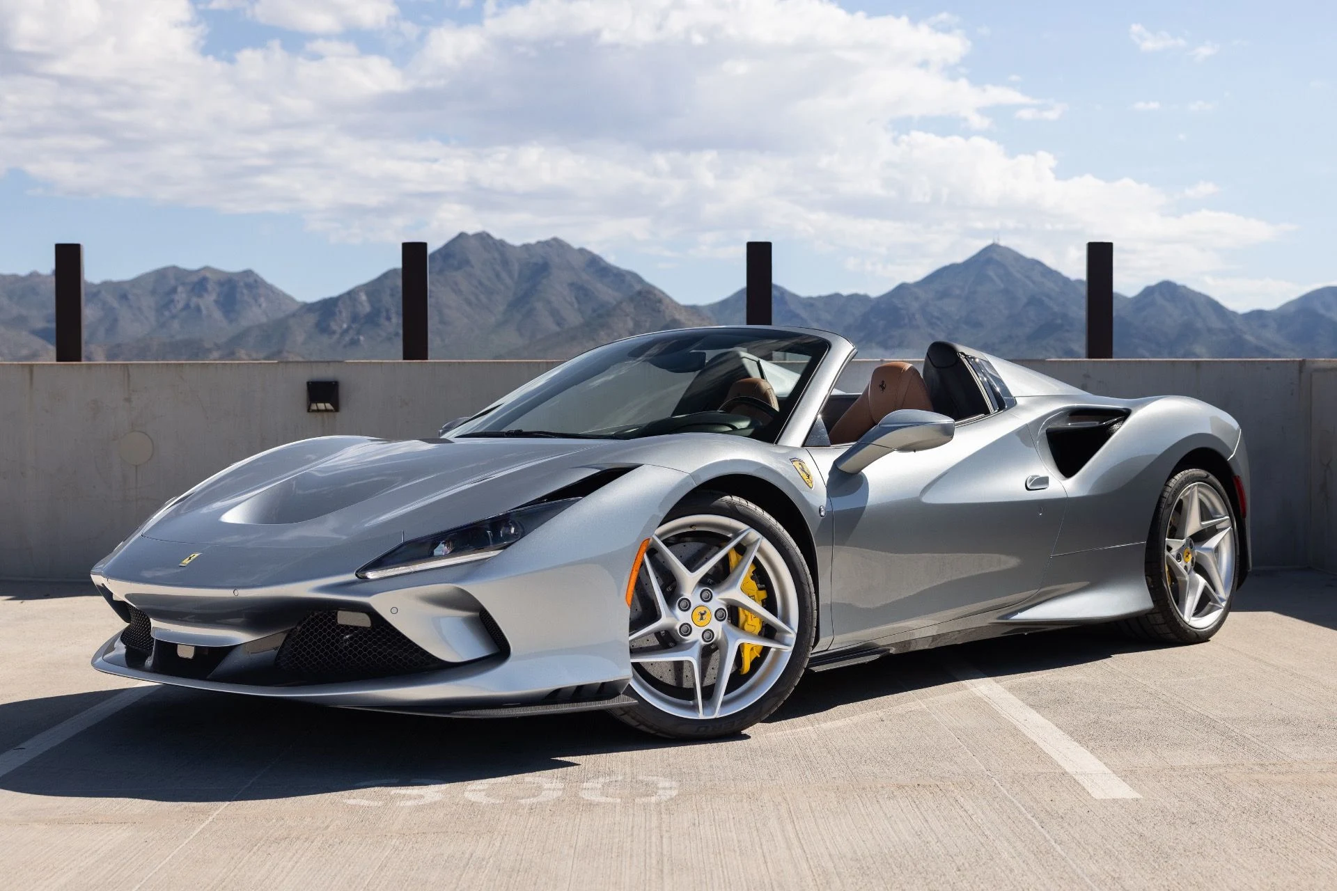 mph000_2195050329_Used_2021_Ferrari_F8_Spider_1791589716_e1a24ae1c4