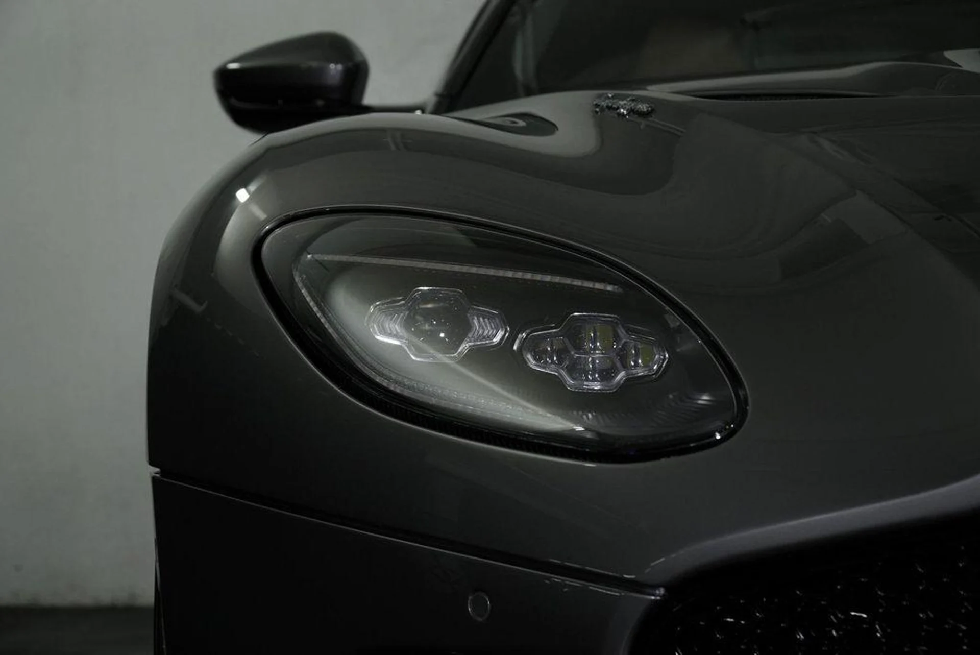 mph000_2205536762_cyg8_G2a_Mfm_L_Ip_X5sm5_ply_C1_HIA_2ec6e0f5fb