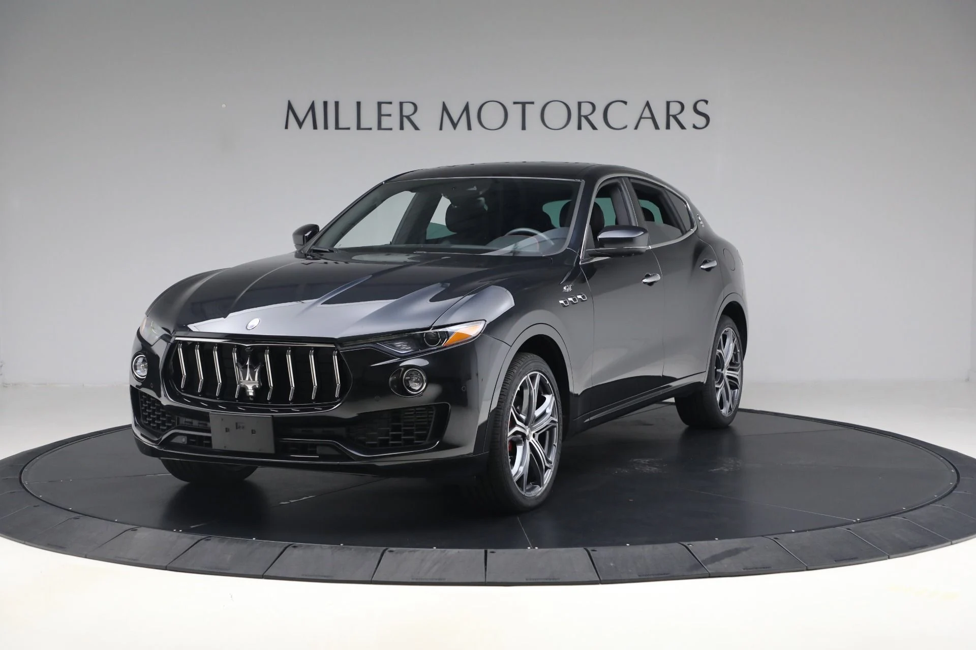 mph000_2230898448_Used_2023_Maserati_Levante_GT_1791466885_08a4b3e5fe