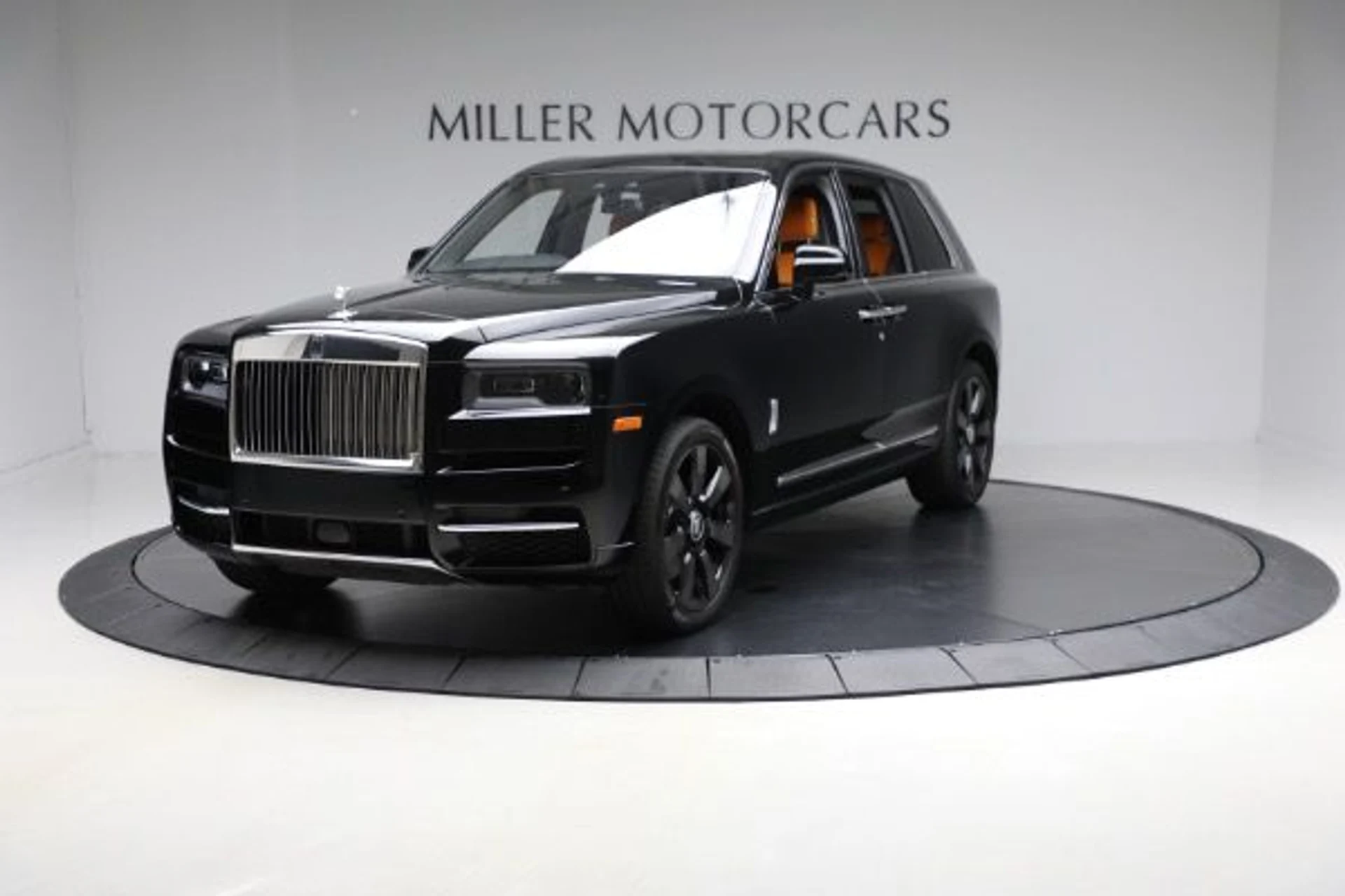 mph000_2231528990_Used_2021_Rolls_Royce_Cullinan_571aff9462