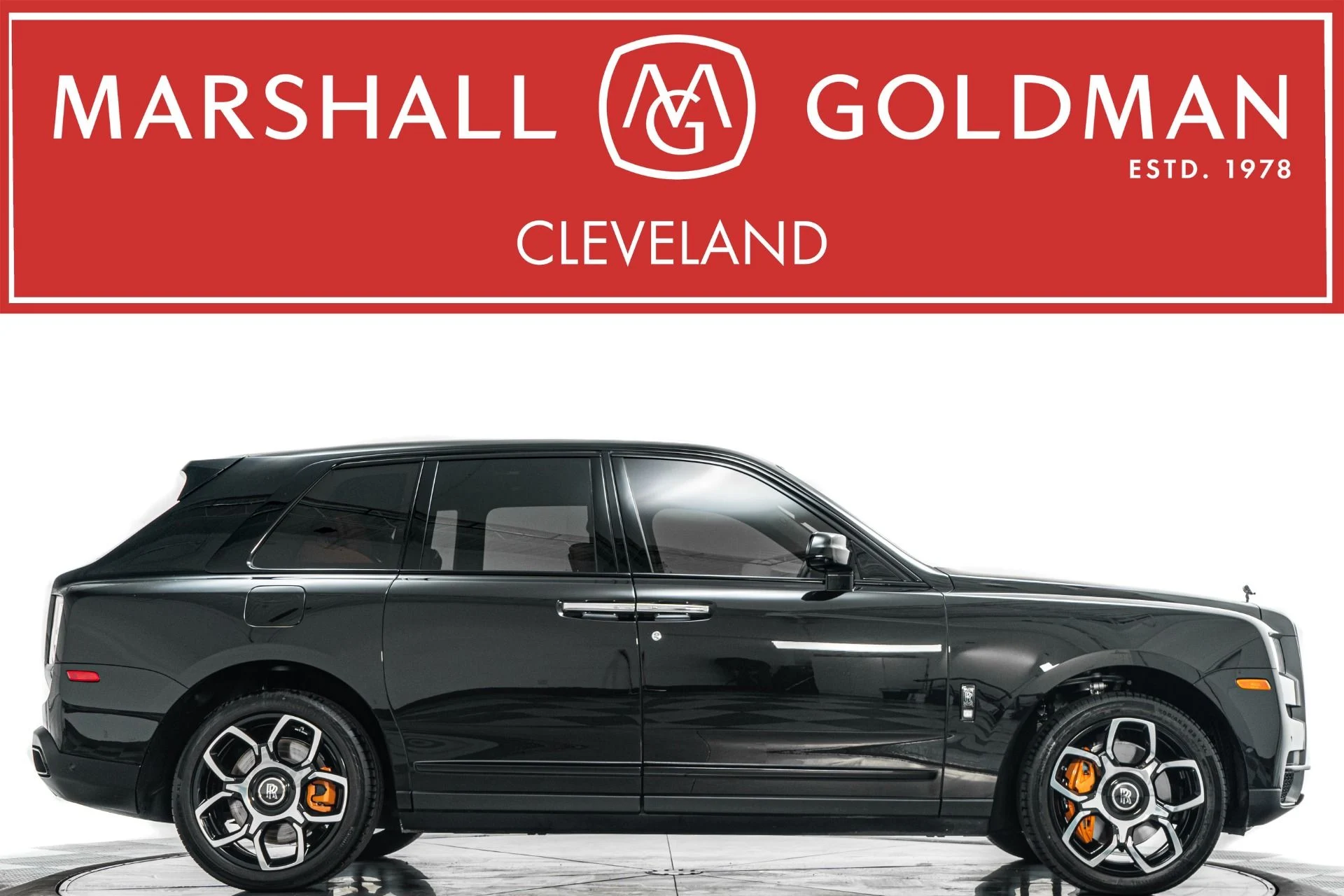 mph000_223256176_Used_2024_Rolls_Royce_Cullinan_Black_Badge_Very_Low_Miles_Rear_Console_With_Crystalware_1779371137_a735db5d7f
