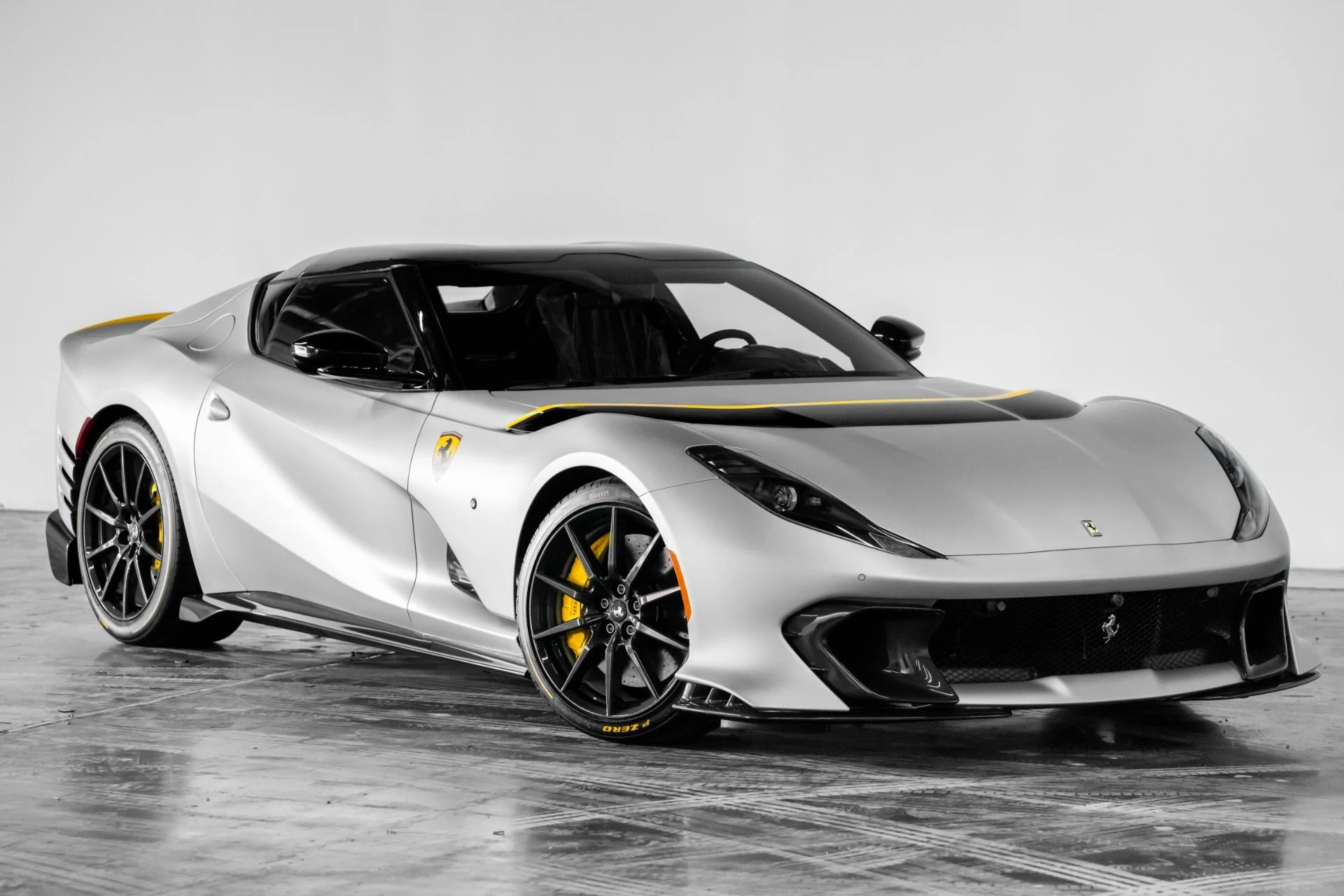 mph000_2245752473_Used_2024_Ferrari_812_Competizione_A_1762894070_86d3843c86