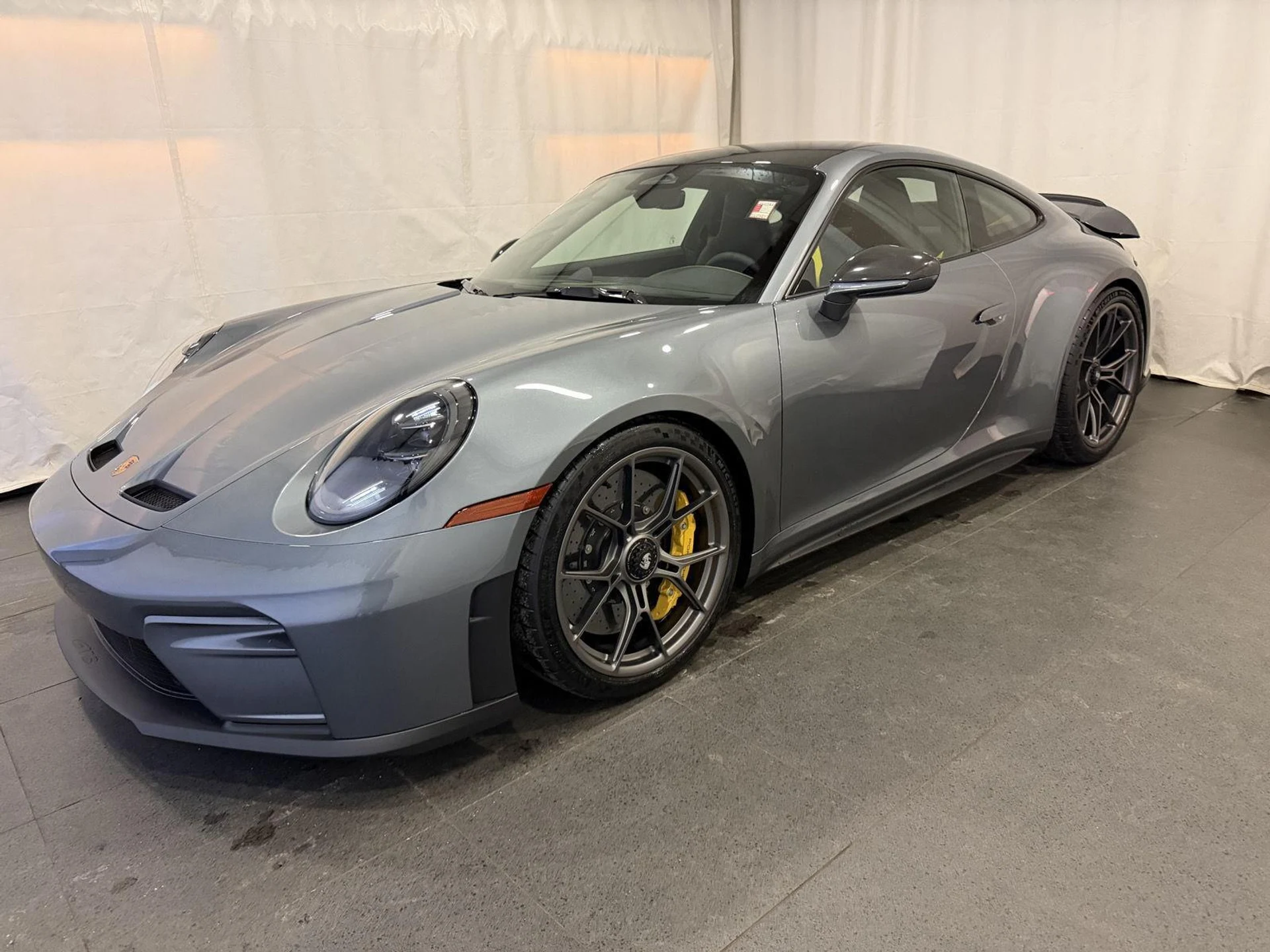 mph000_227675657_91516c6de023f61c29cec8a0801e9c7bx_4004db483a