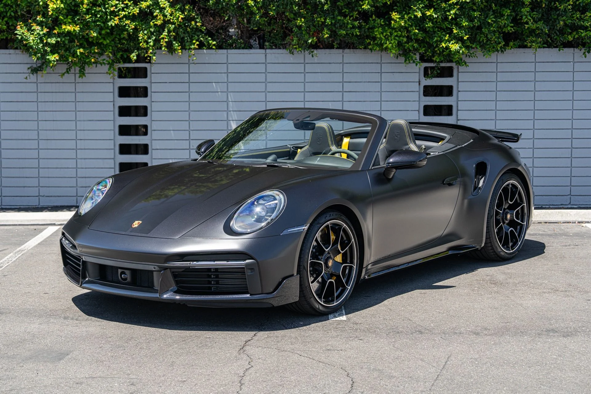 mph000_2284684707_Used_2025_Porsche_911_Turbo_S_1753733819_f78a03315c