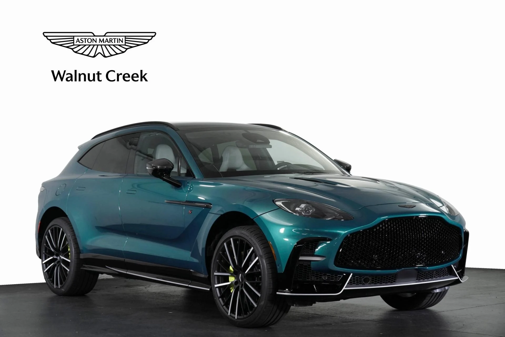 mph000_2284868646_New_2026_Aston_Martin_DBX_S_1768416197_6a0bda0464