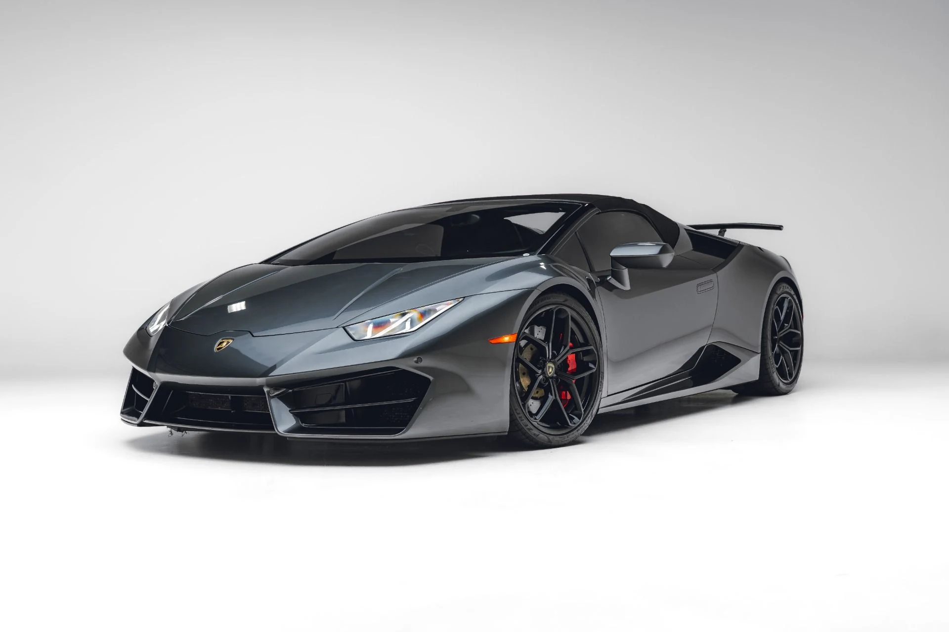 mph000_2299755305_Used_2017_Lamborghini_Huracan_LP_580_2_Spyder_1781556725_9e2eed9fa0