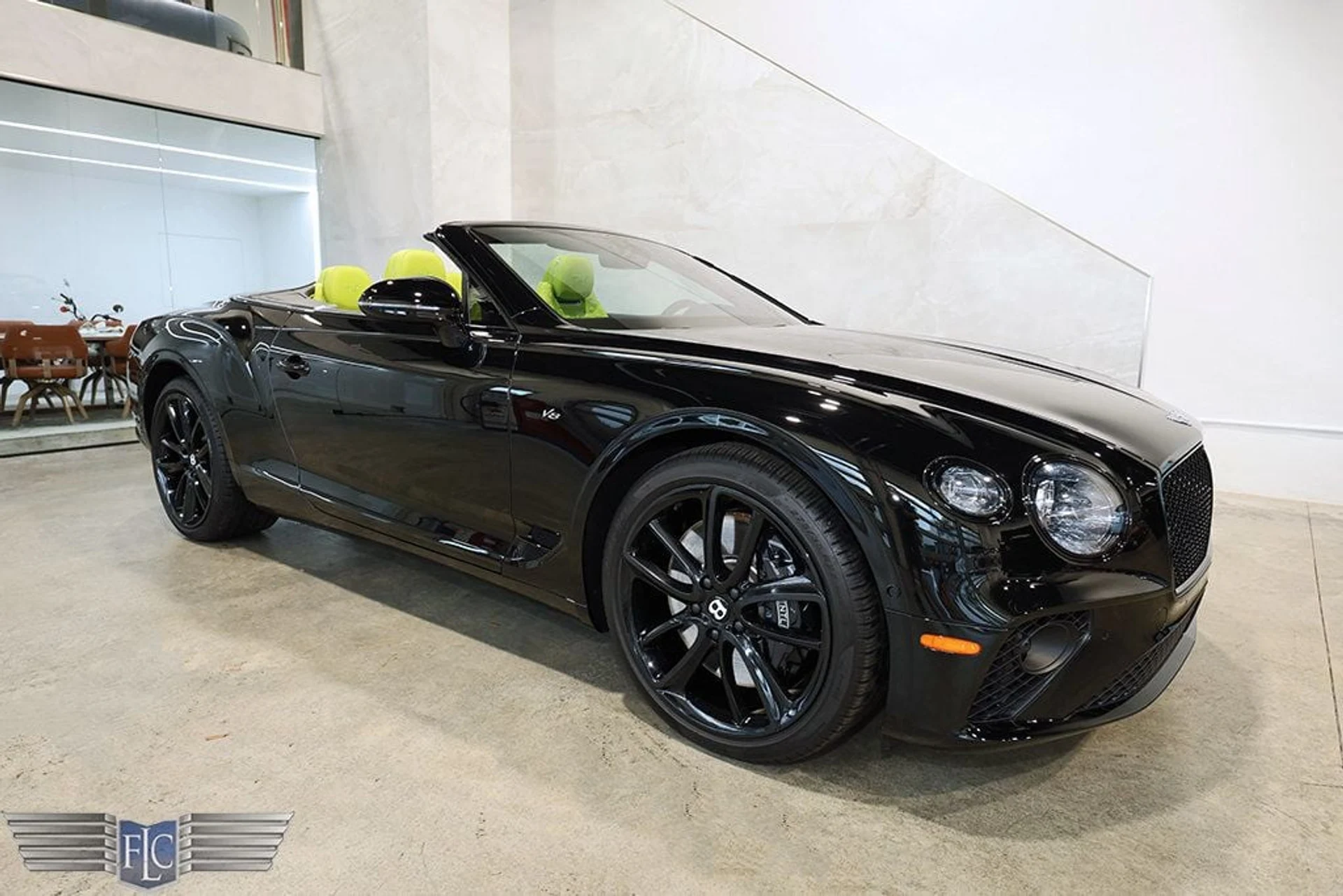 mph000_2303647350_used_2021_bentley_continental_gtcv8mullinerconvertible_9689_22975128_1_1024_81761225ed