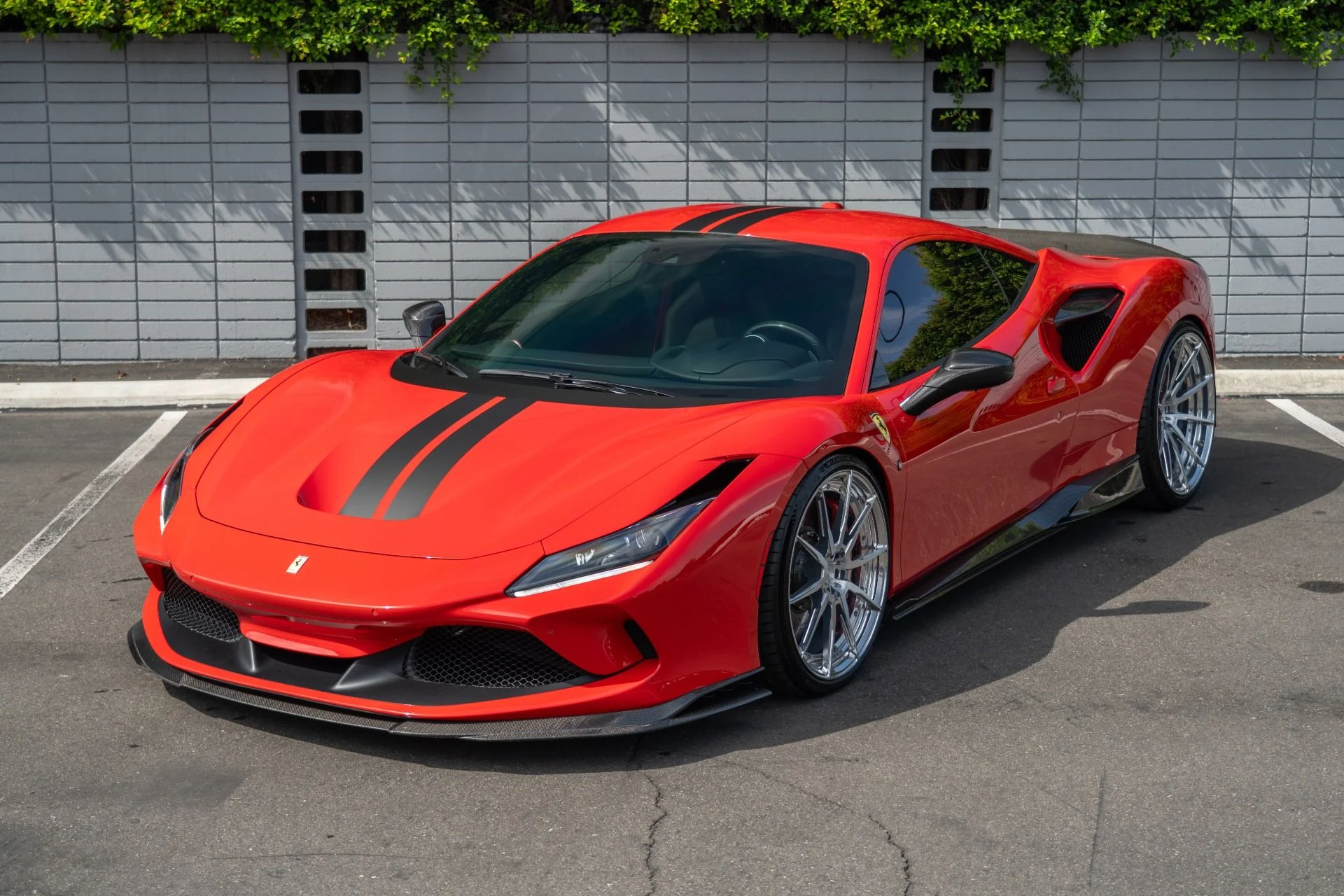 mph000_2311026327_Used_2020_Ferrari_F8_Tributo_1759967569_ba8a12df4e