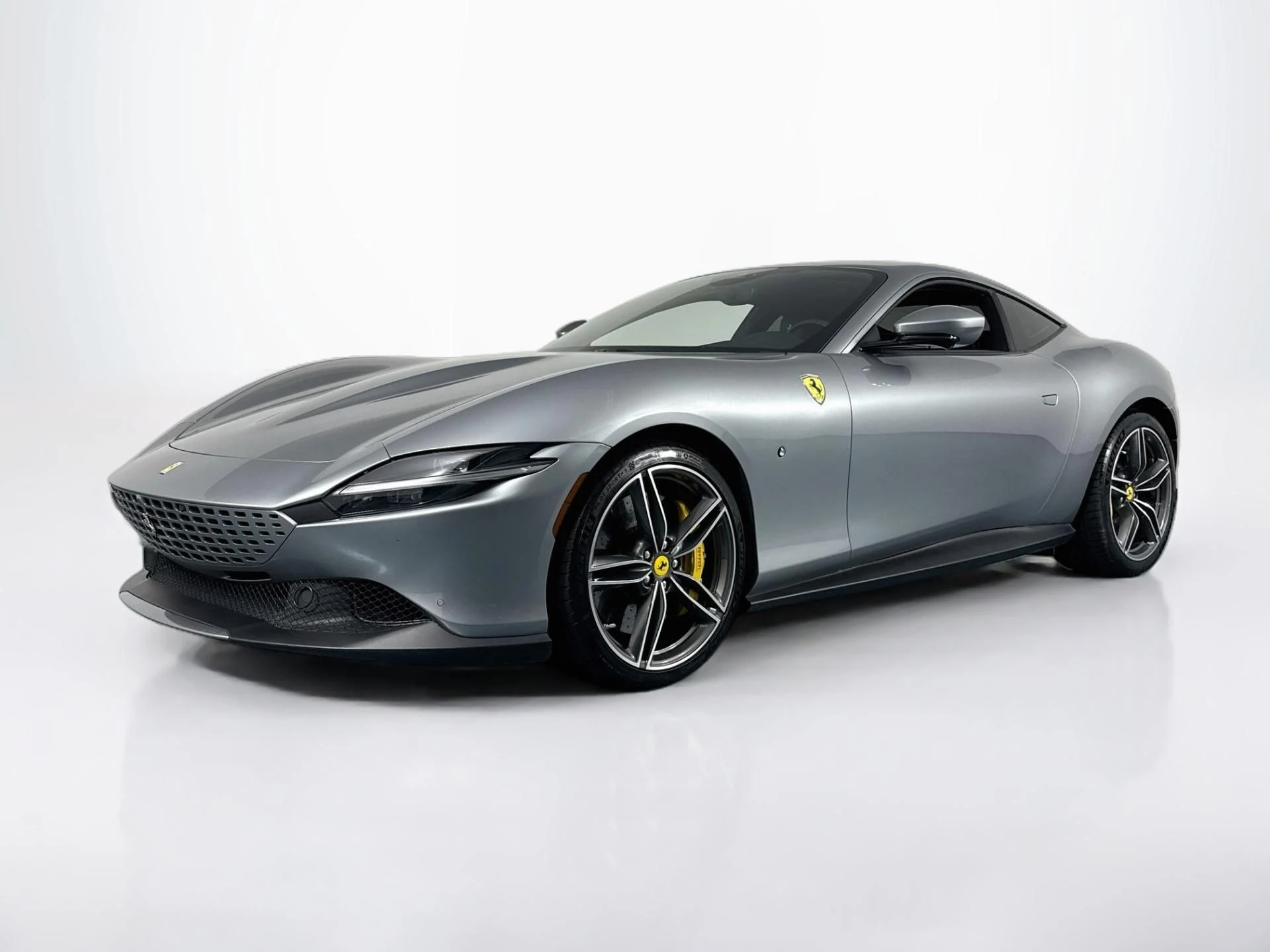 mph000_2365256506_Used_2021_Ferrari_Roma_1787957233_321225cab2