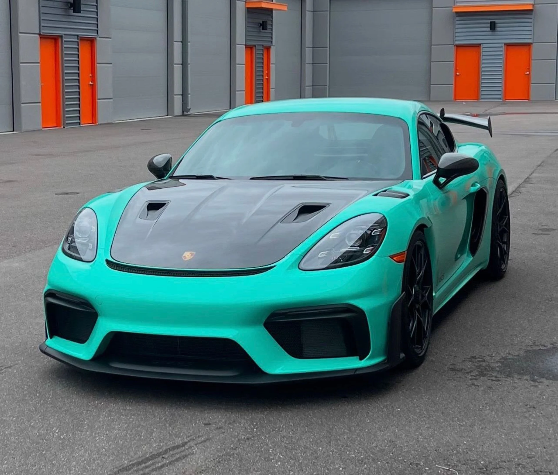 mph000_2366188703_Used_2024_Porsche_718_Cayman_GT_4_RS_1753399107_9bb4d223d7