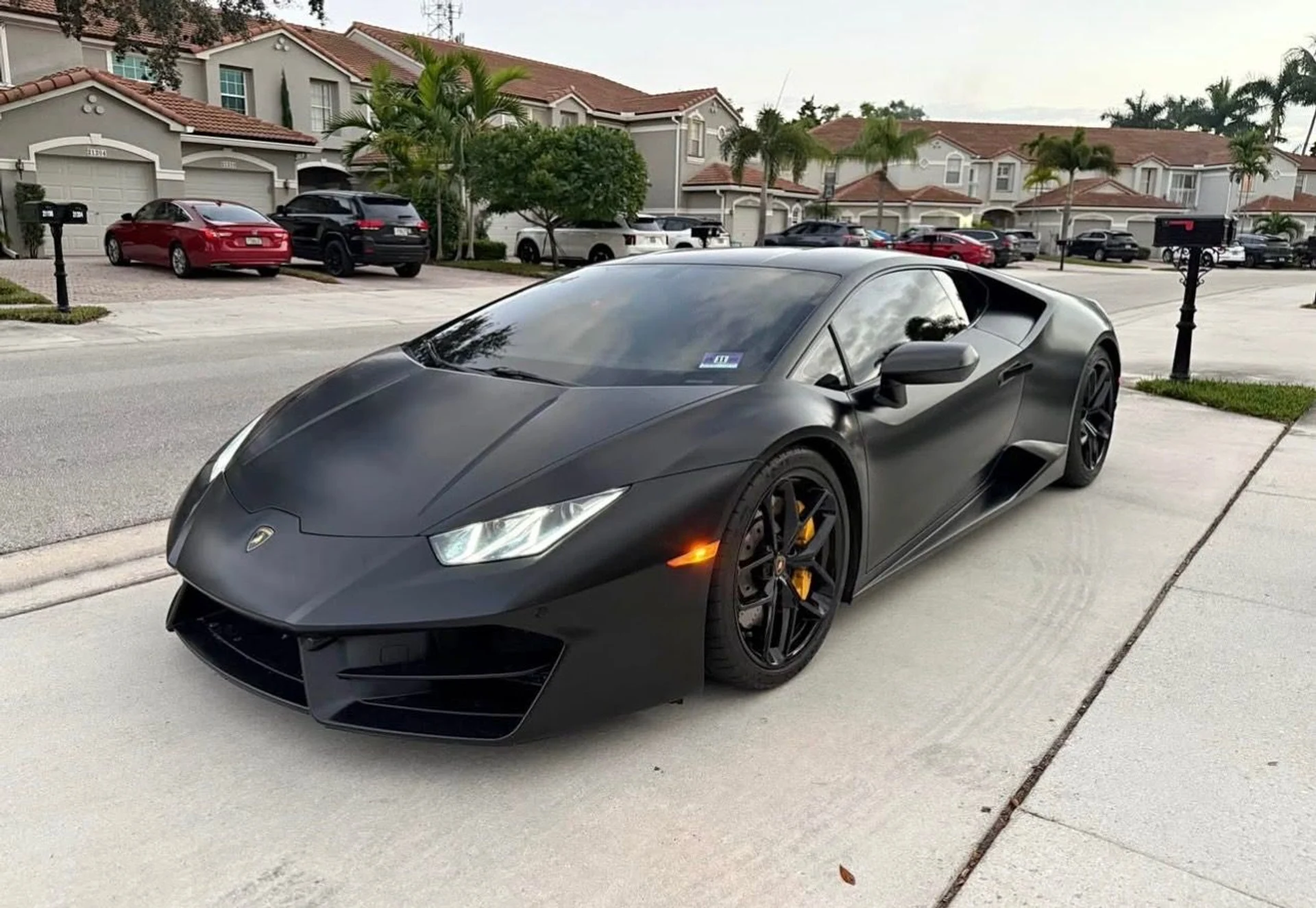 mph000_2372762802_Used_2016_Lamborghini_Huracan_LP_580_2_1769614537_386cb4da20