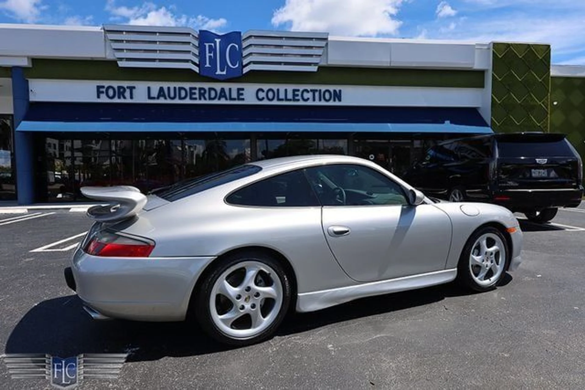 mph000_238818998_used_2000_porsche_911_carrera_2drcarrera4coupewtiptronic_6305_23086843_5_640_4a99bdda01