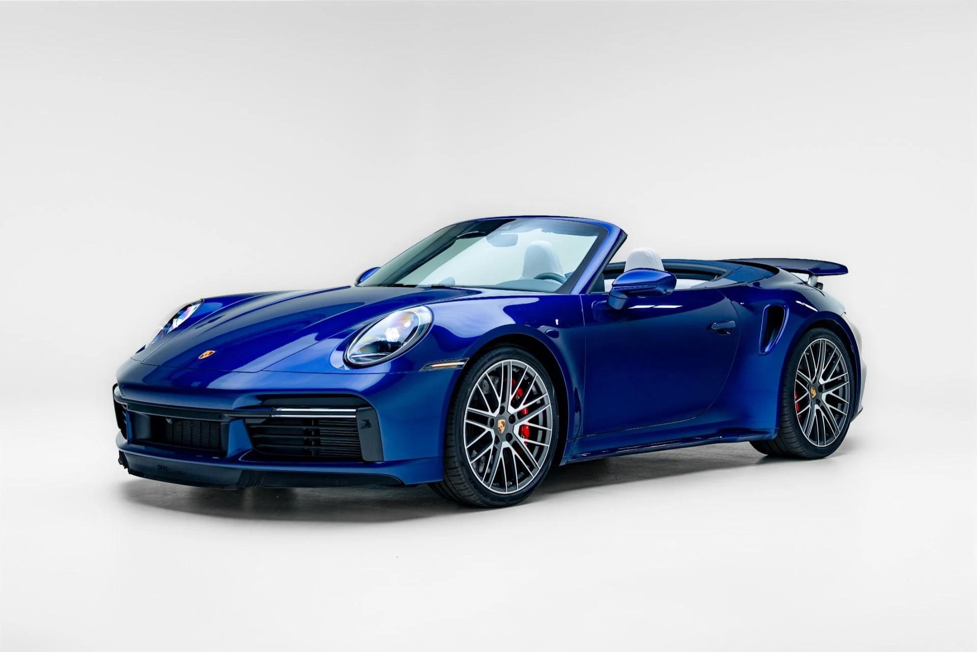mph000_2388785329_Used_2023_Porsche_911_Turbo_1778800236_10f77eefa6