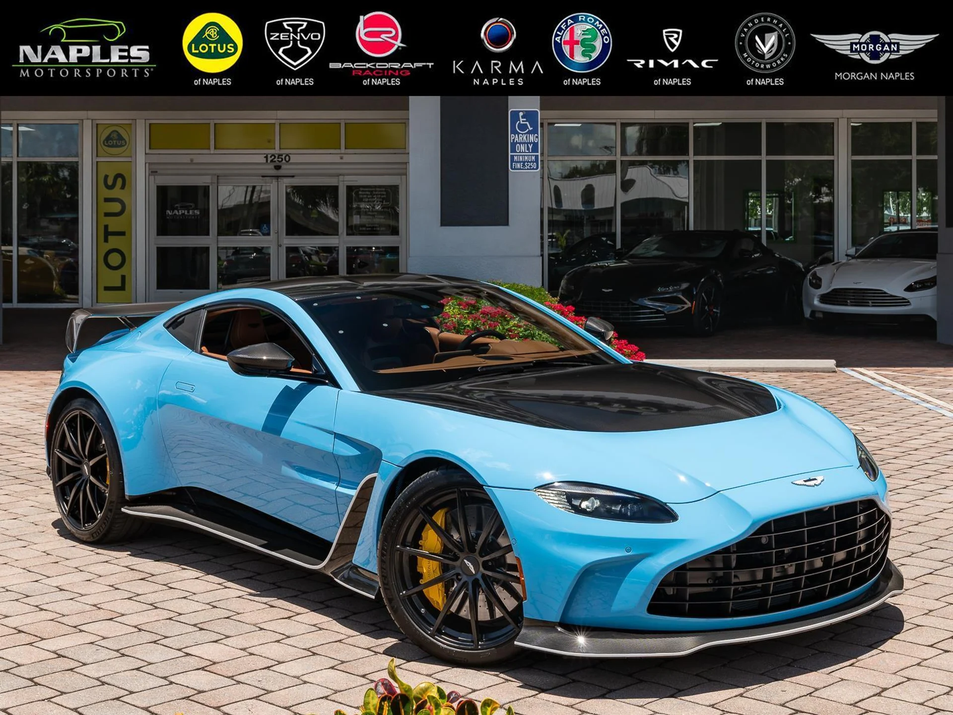mph000_2396570270_Used_2023_Aston_Martin_Vantage_V12_1780952602_7b5d799935